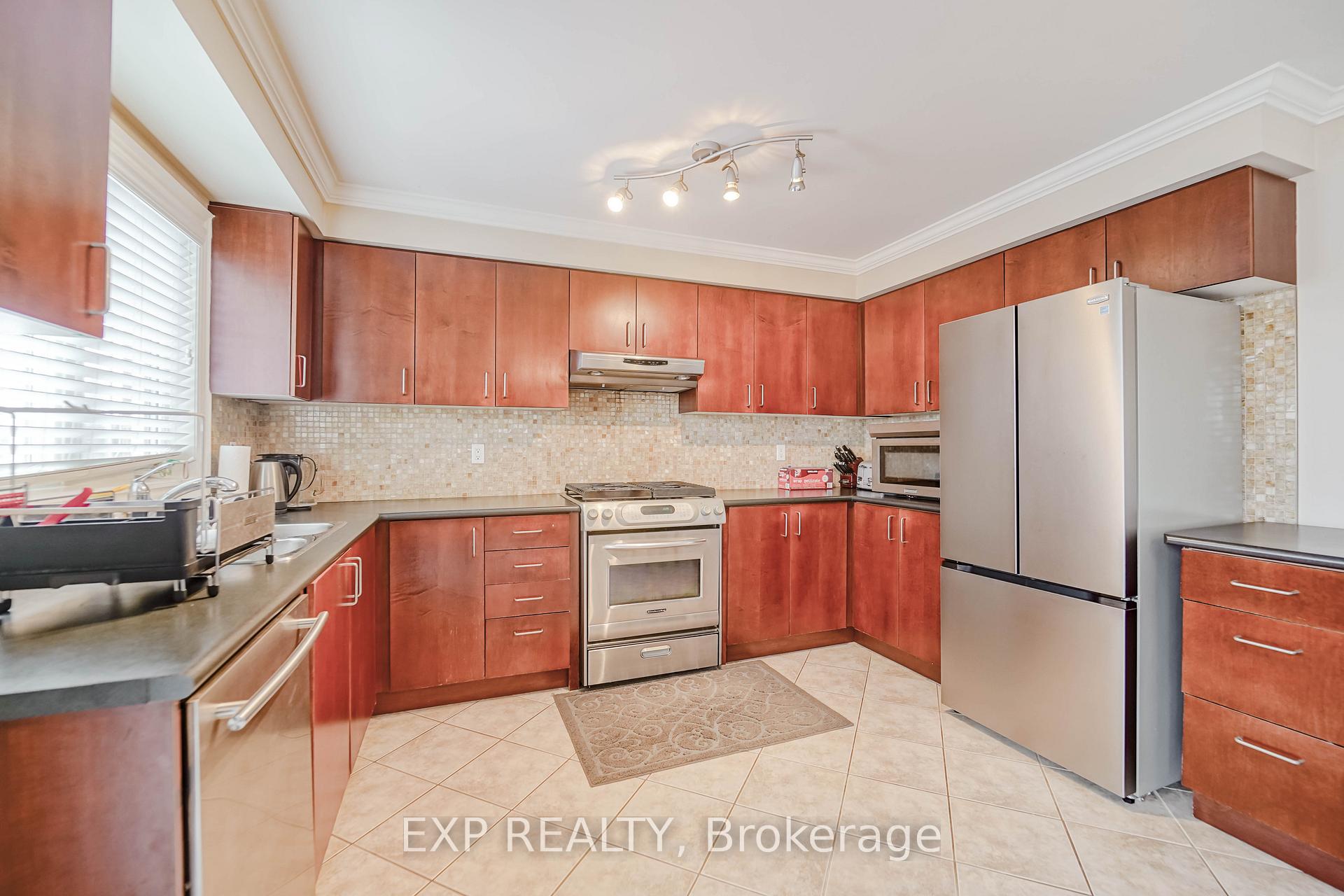 Photo 10 of 8 Bellinger Drive, Ajax, Northwest Ajax — HOMEH