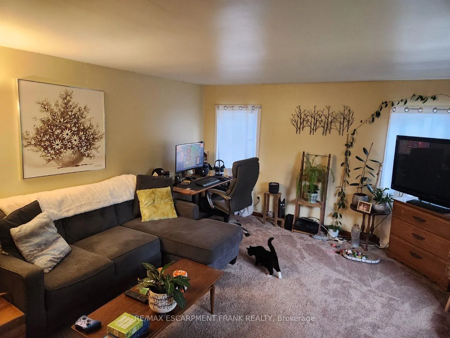 Photo 5 of Unit 2, 188 Mill Street, Hamilton, Waterdown — HOMEH