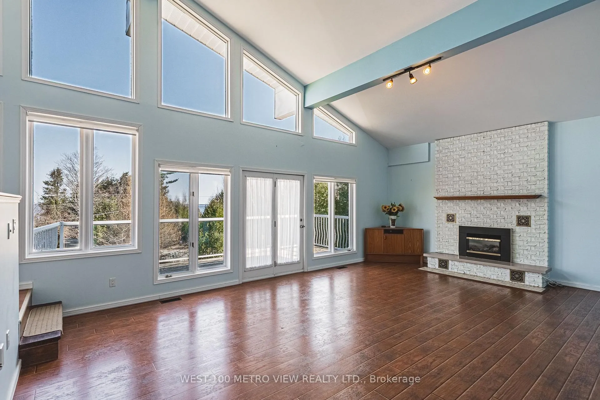 Photo 6 of 2476 Champlain Road, Tiny, Rural Tiny — HOMEH