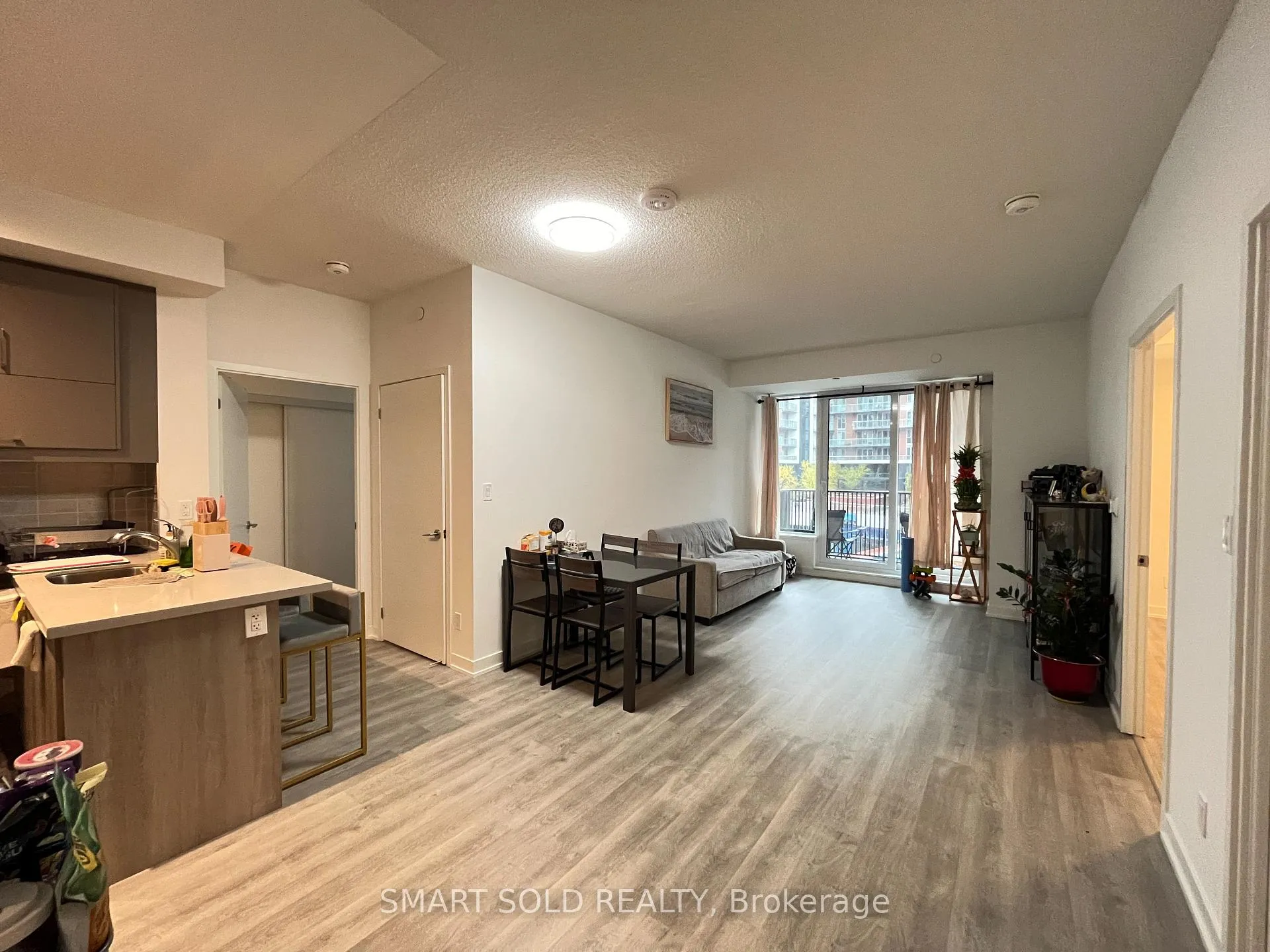 Photo 3 of Unit 504, 38 Simcoe Promenade, Markham, Unionville — HOMEH