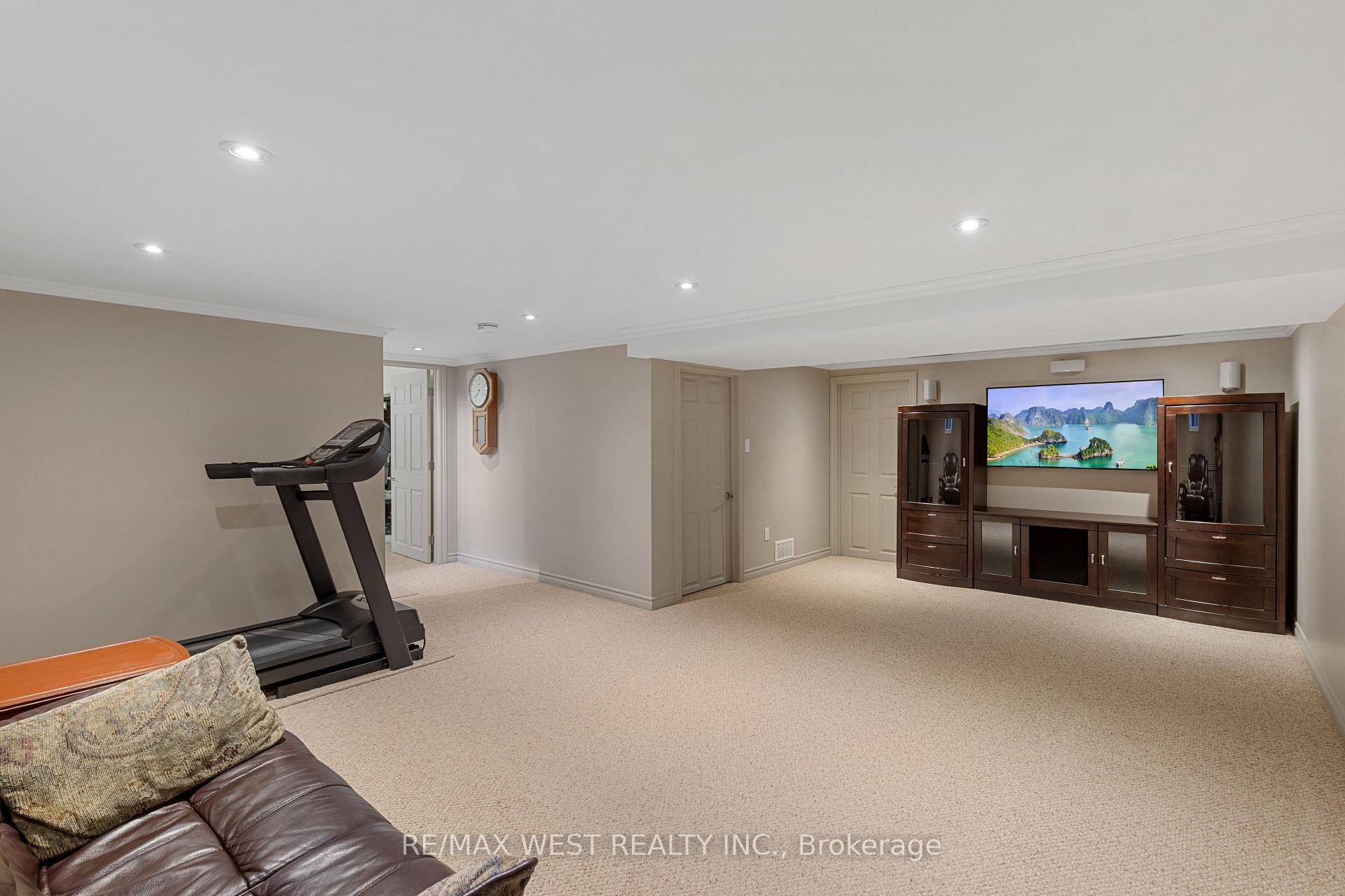 Photo 8 of 81 William Street, Caledon, Bolton West — HOMEH