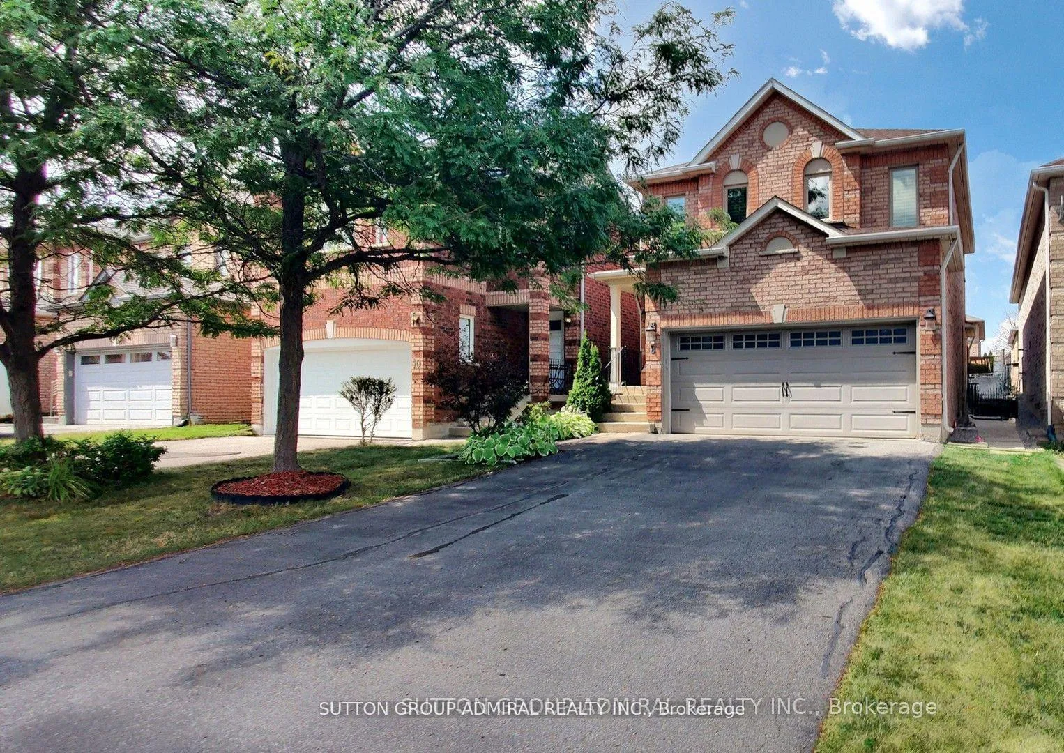 Photo 1 of 8 Ewart Street, Caledon, Bolton North — HOMEH