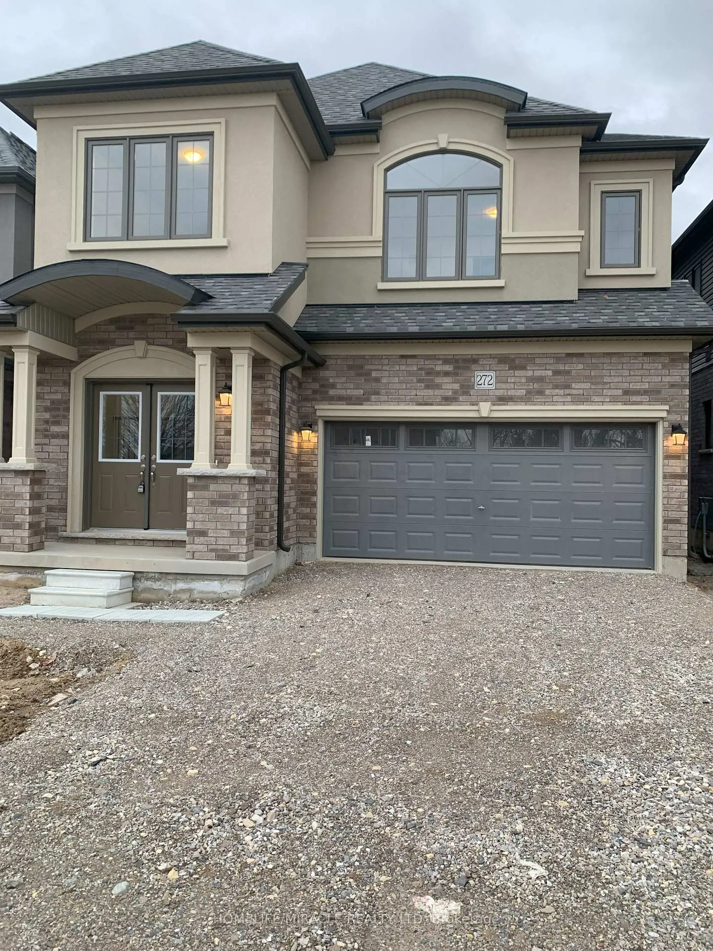 Photo 3 of 272 Pottruff Road, Brant, Paris — HOMEH