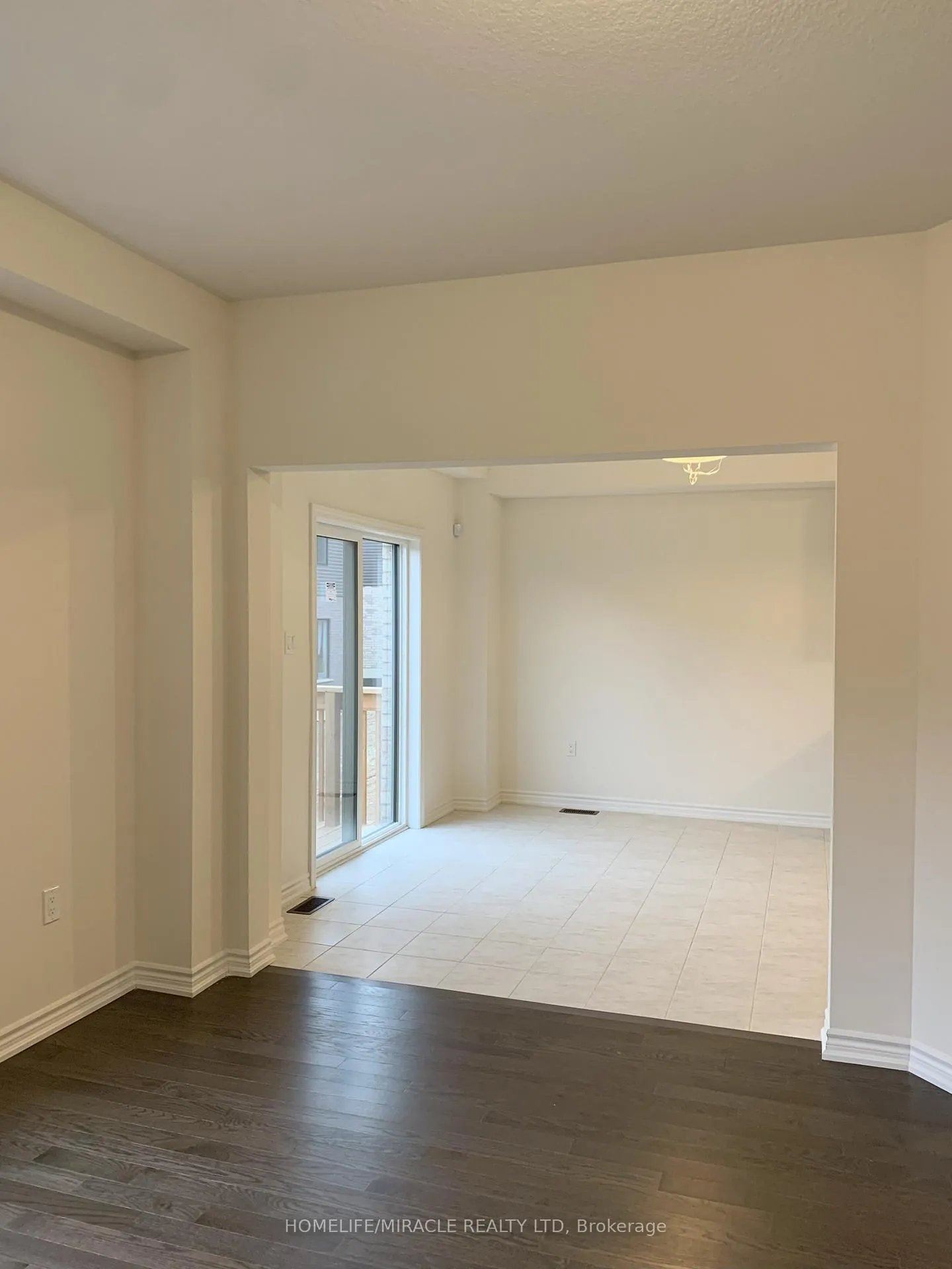 Photo 12 of 272 Pottruff Road, Brant, Paris — HOMEH
