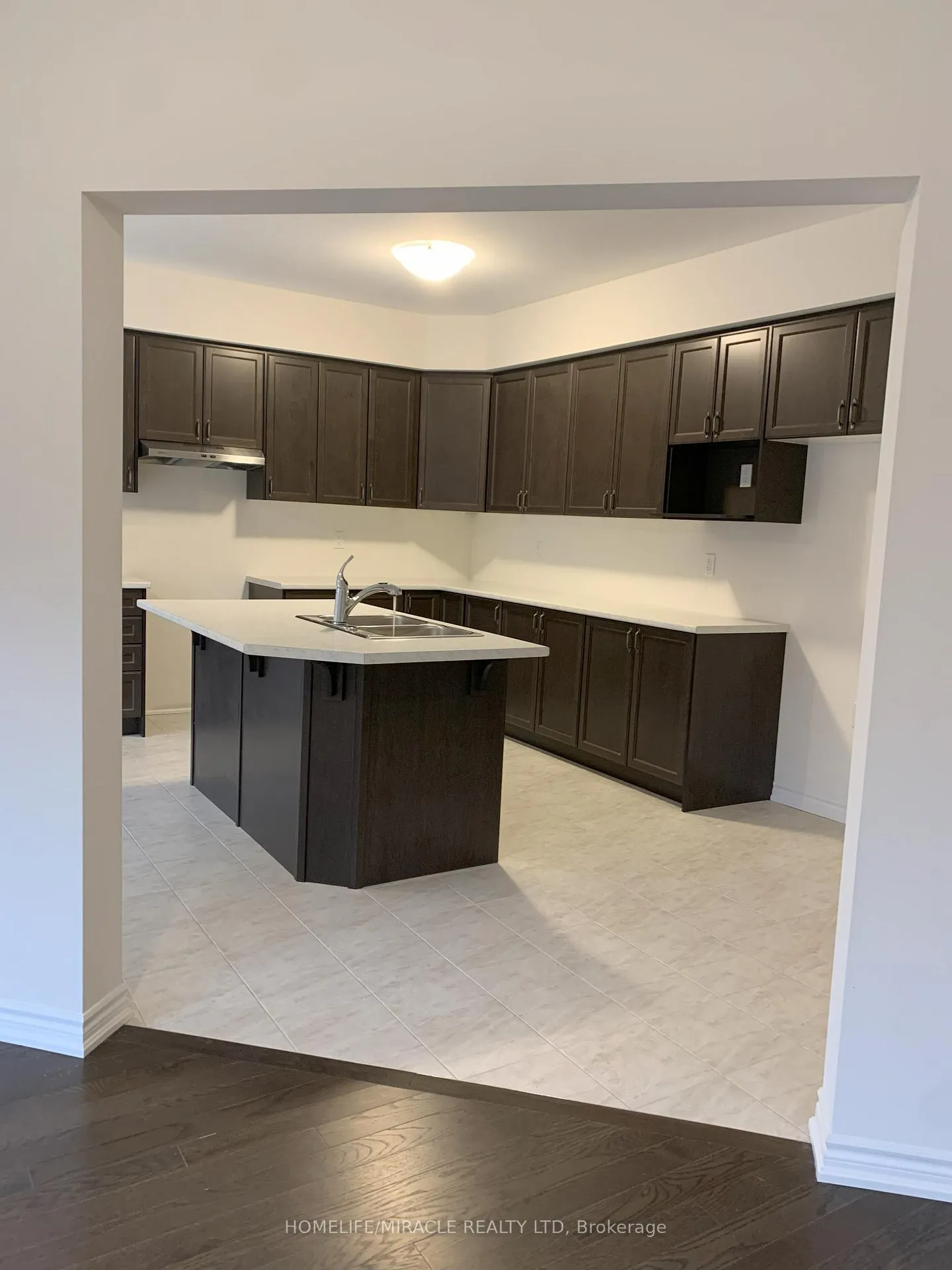 Photo 15 of 272 Pottruff Road, Brant, Paris — HOMEH