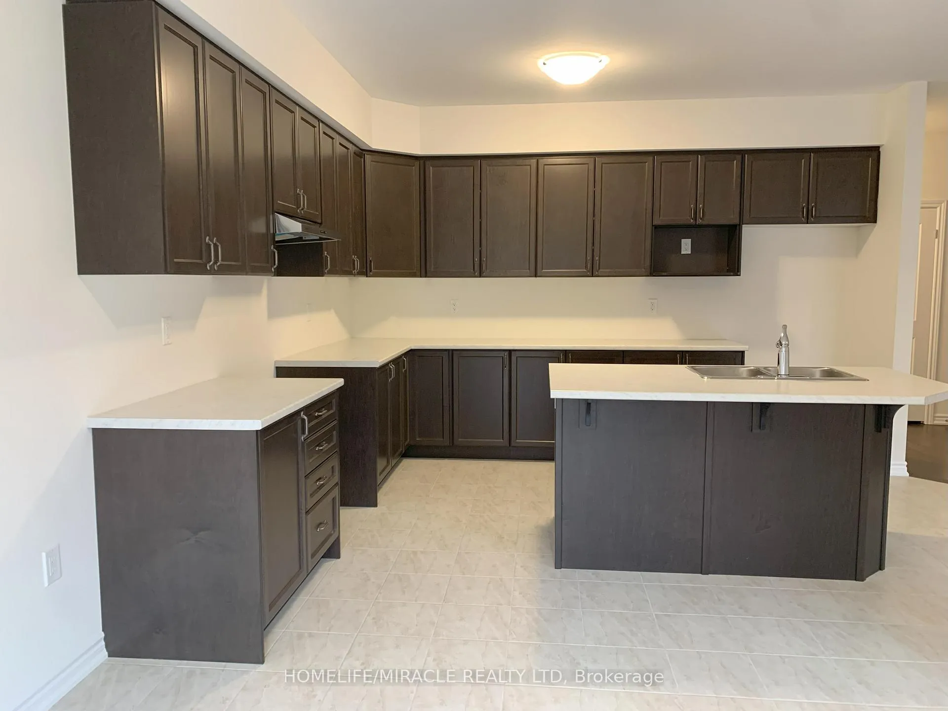 Photo 18 of 272 Pottruff Road, Brant, Paris — HOMEH