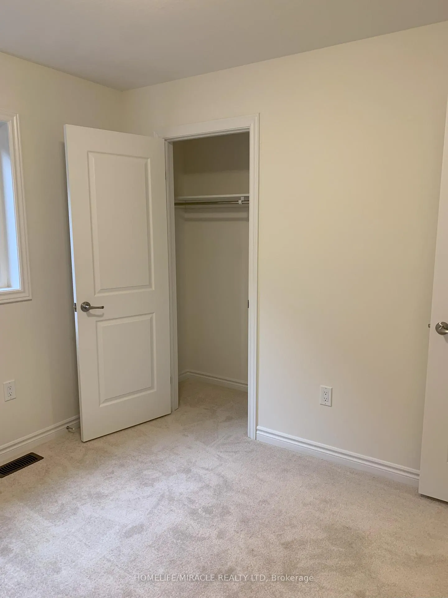 Photo 23 of 272 Pottruff Road, Brant, Paris — HOMEH