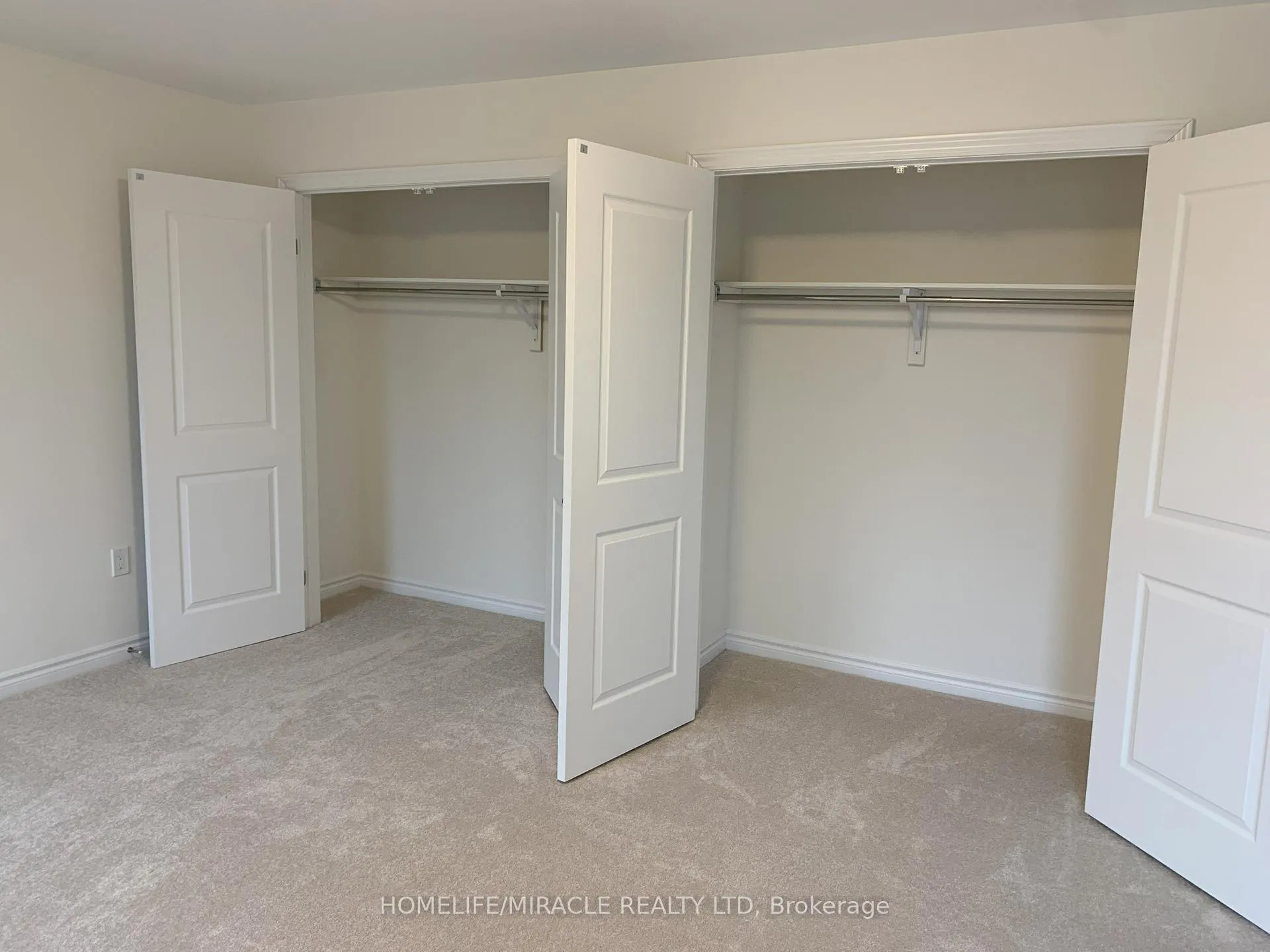 Photo 27 of 272 Pottruff Road, Brant, Paris — HOMEH