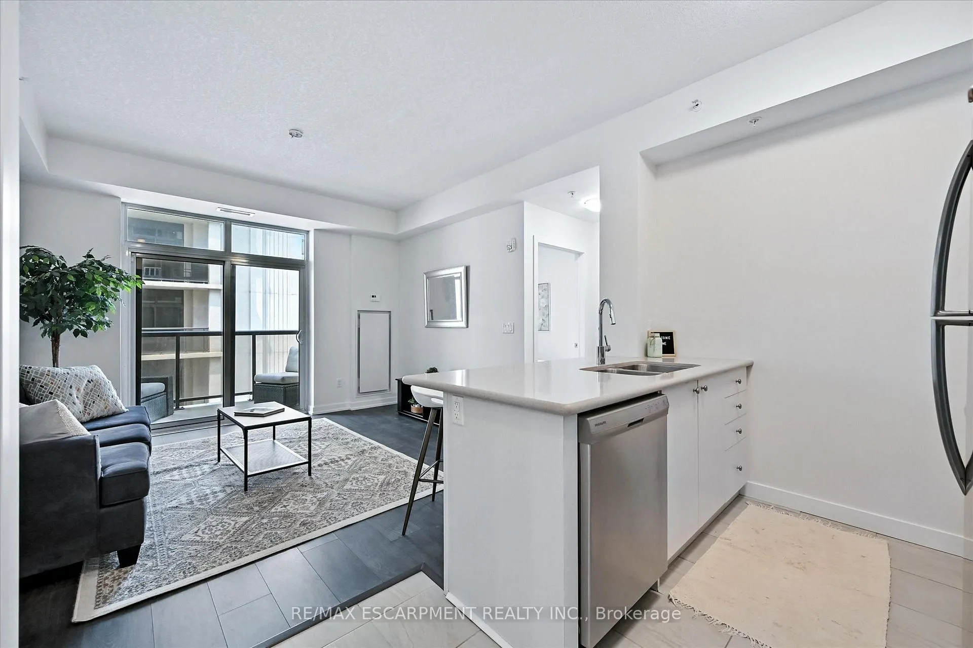 Photo 8 of Unit 604, 81 Robinson Street, Hamilton, Durand — HOMEH