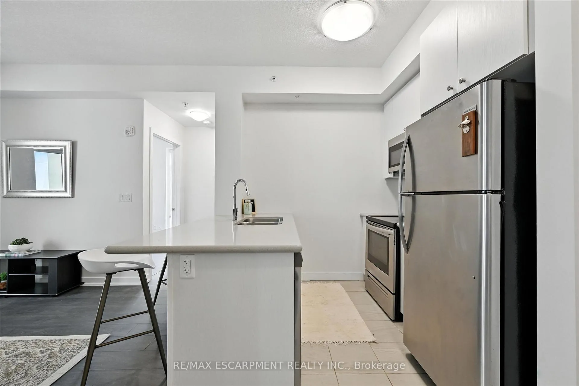 Photo 9 of Unit 604, 81 Robinson Street, Hamilton, Durand — HOMEH
