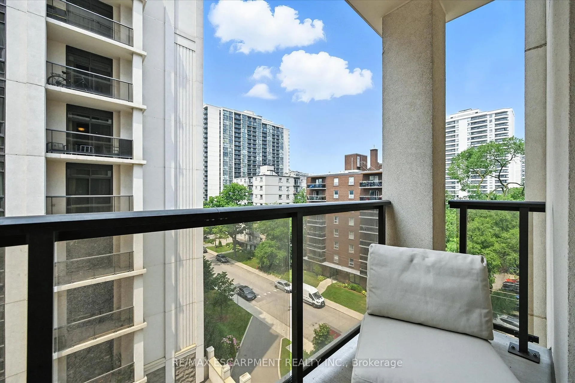 Photo 19 of Unit 604, 81 Robinson Street, Hamilton, Durand — HOMEH