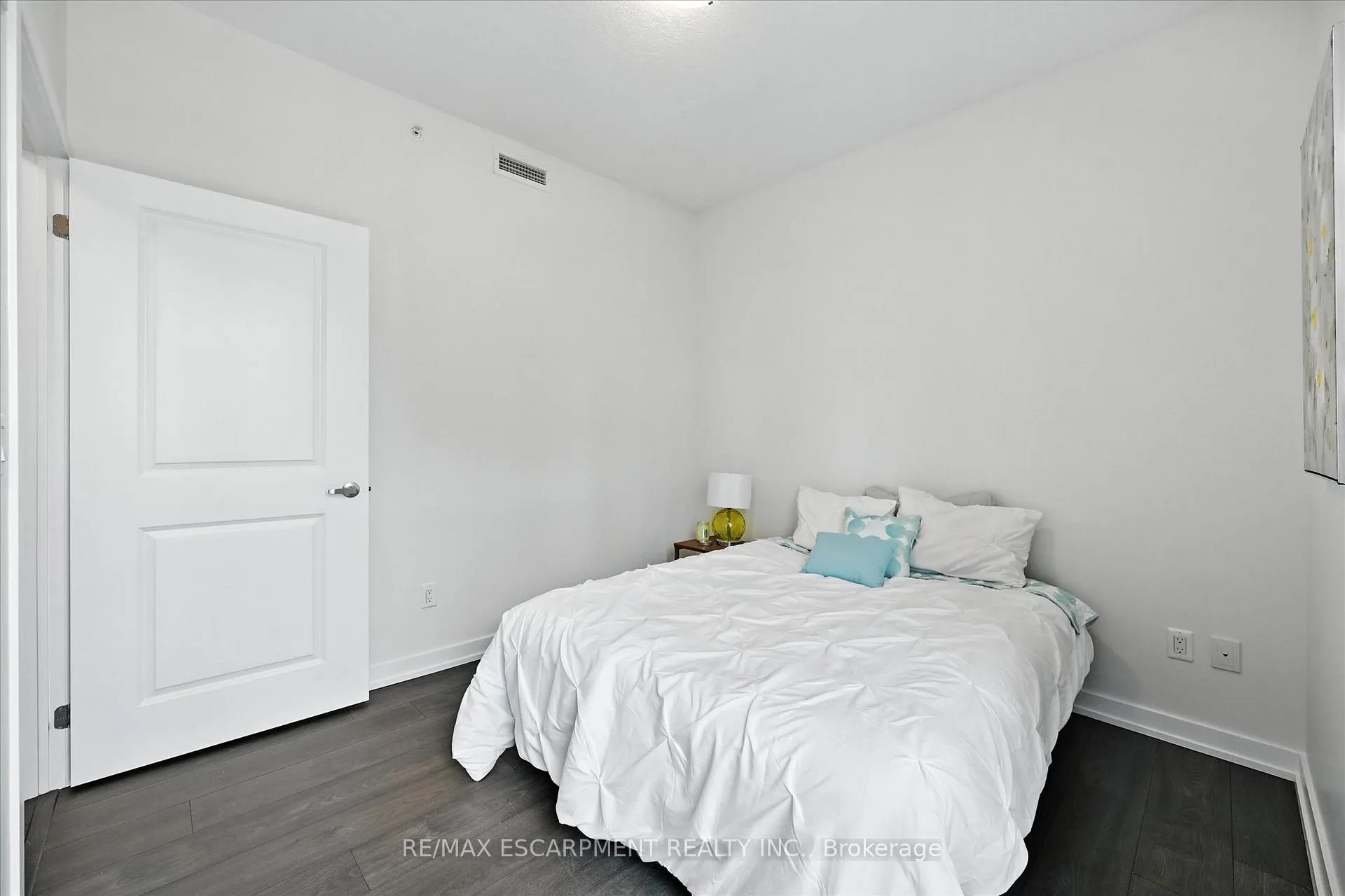 Photo 22 of Unit 604, 81 Robinson Street, Hamilton, Durand — HOMEH