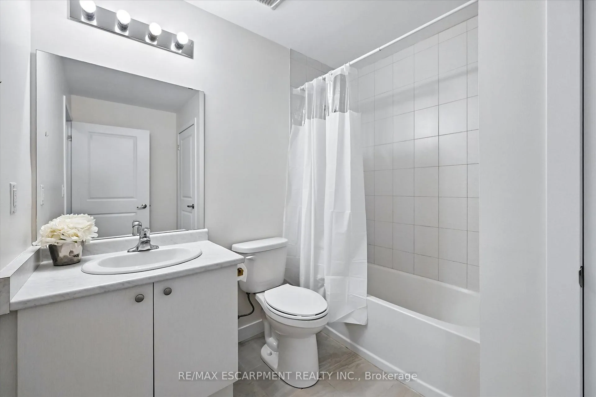 Photo 24 of Unit 604, 81 Robinson Street, Hamilton, Durand — HOMEH