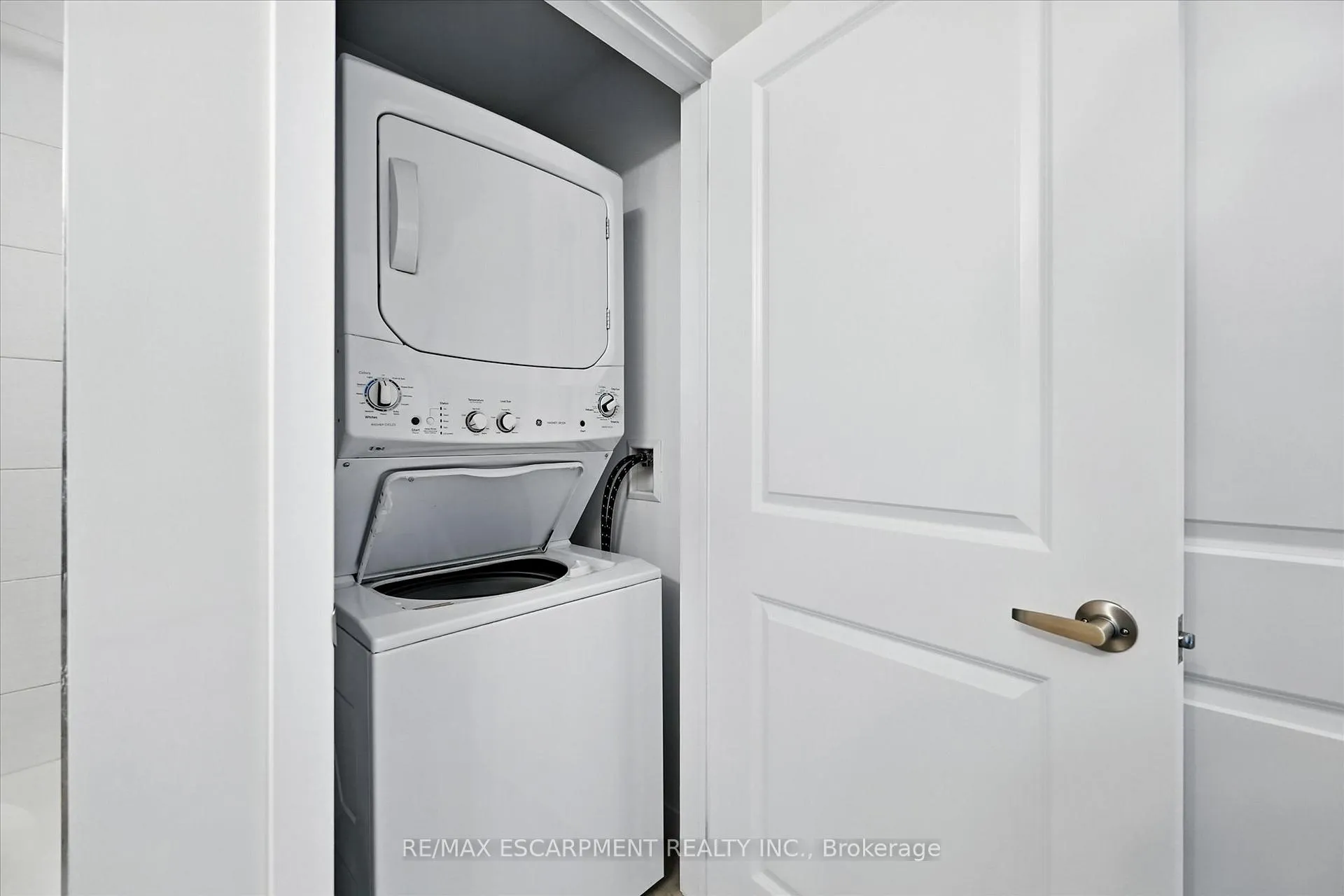 Photo 25 of Unit 604, 81 Robinson Street, Hamilton, Durand — HOMEH