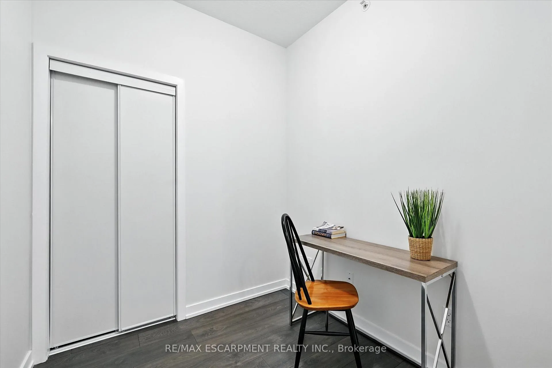Photo 26 of Unit 604, 81 Robinson Street, Hamilton, Durand — HOMEH