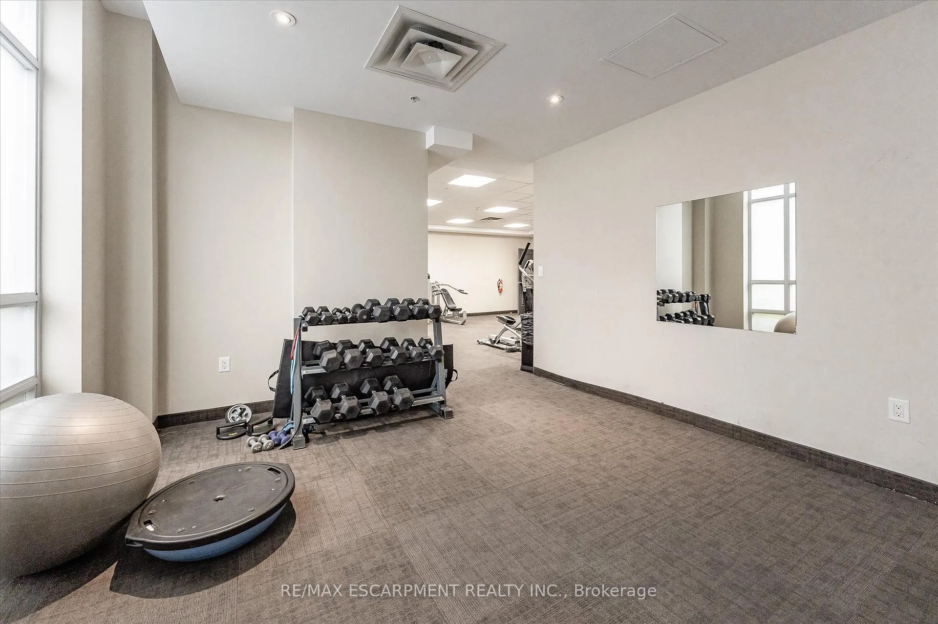 Photo 36 of Unit 604, 81 Robinson Street, Hamilton, Durand — HOMEH