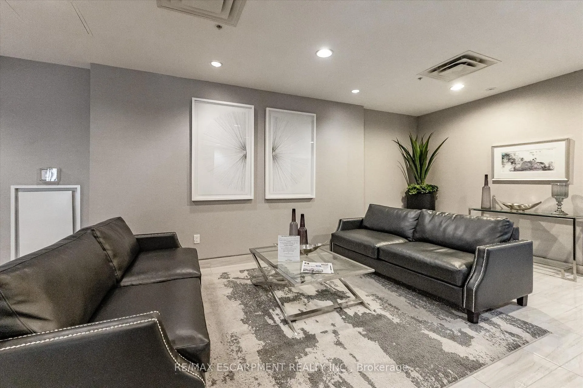 Photo 39 of Unit 604, 81 Robinson Street, Hamilton, Durand — HOMEH