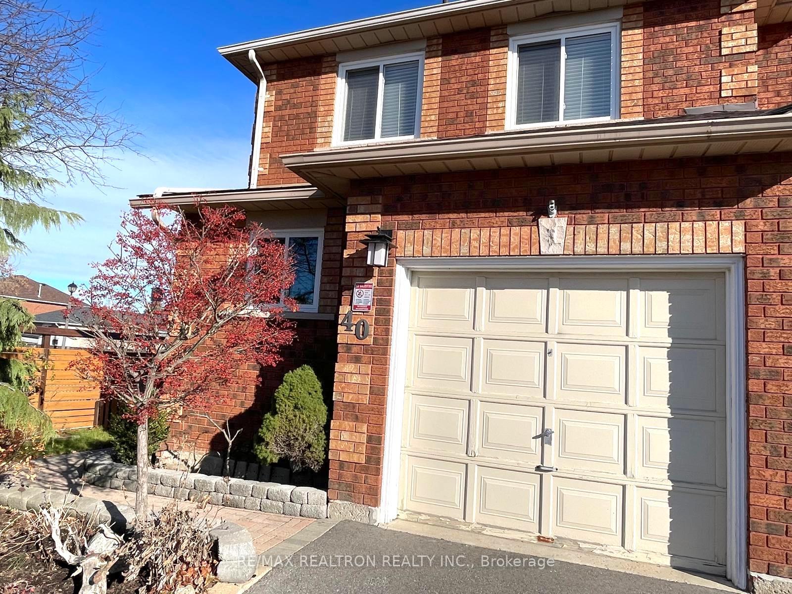 Photo 1 of 40 Wood Circle, Caledon, Bolton East — HOMEH