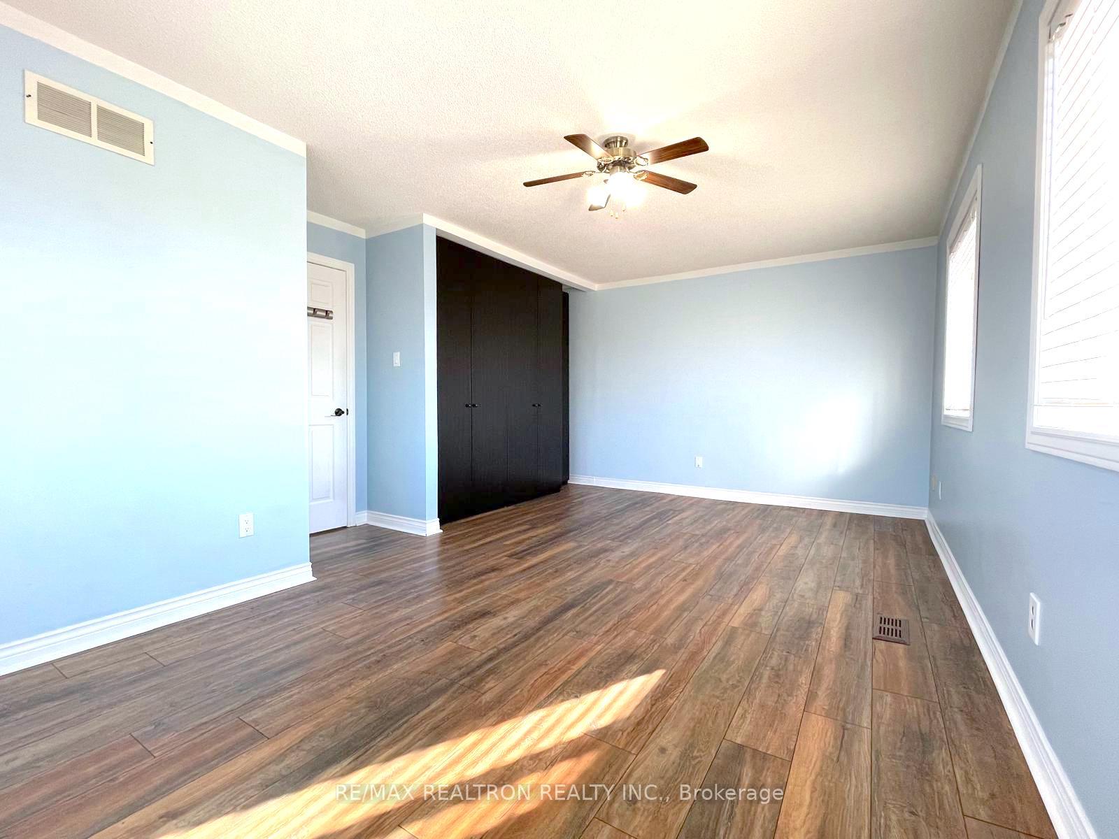Photo 11 of 40 Wood Circle, Caledon, Bolton East — HOMEH