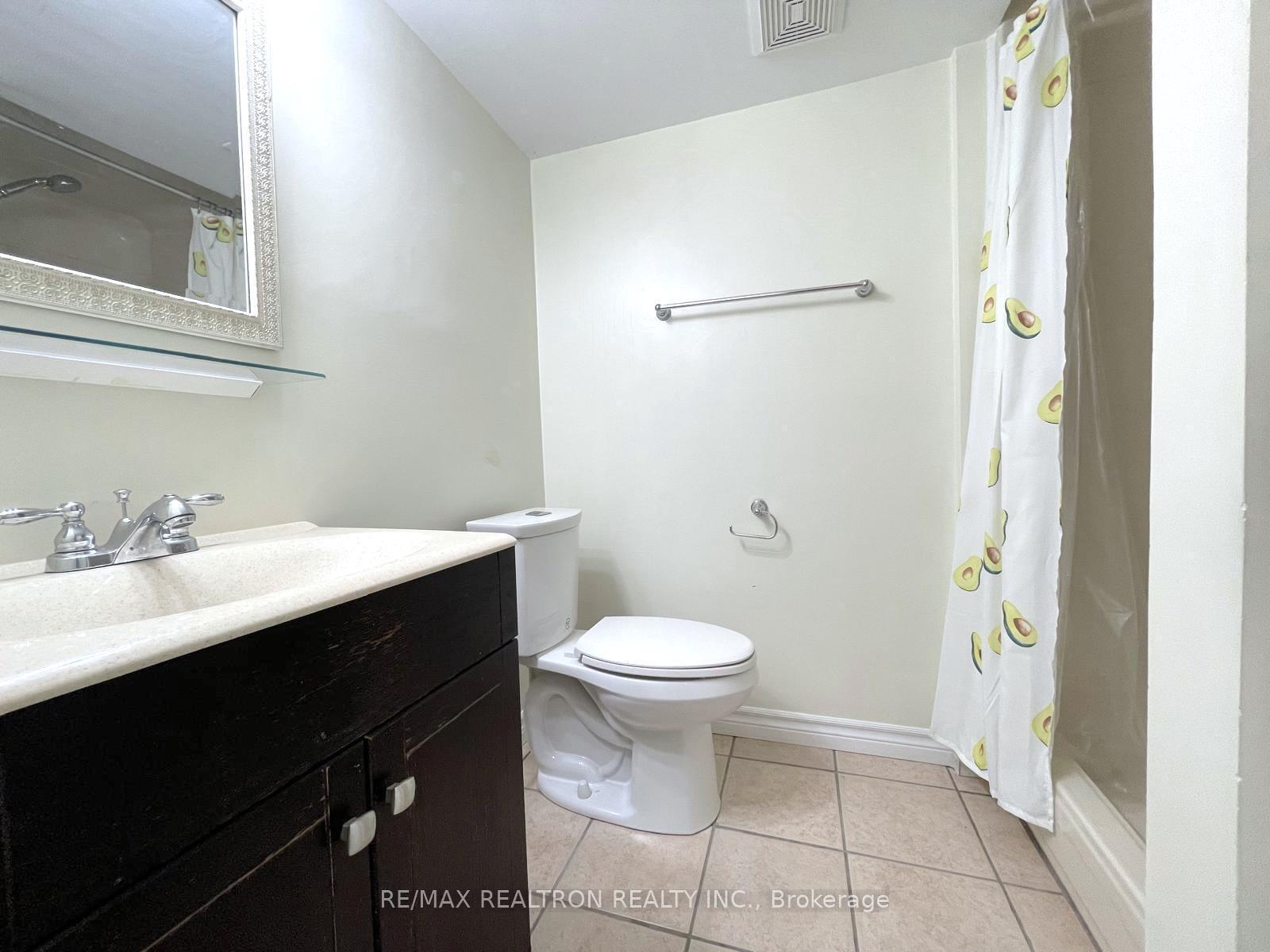 Photo 20 of 40 Wood Circle, Caledon, Bolton East — HOMEH