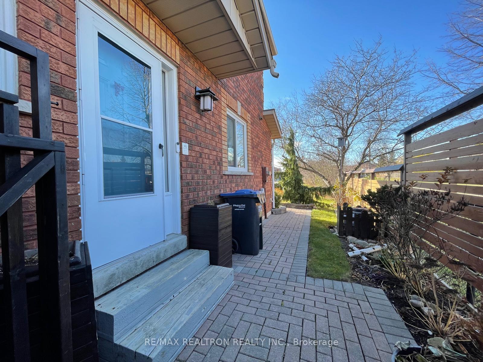 Photo 23 of 40 Wood Circle, Caledon, Bolton East — HOMEH