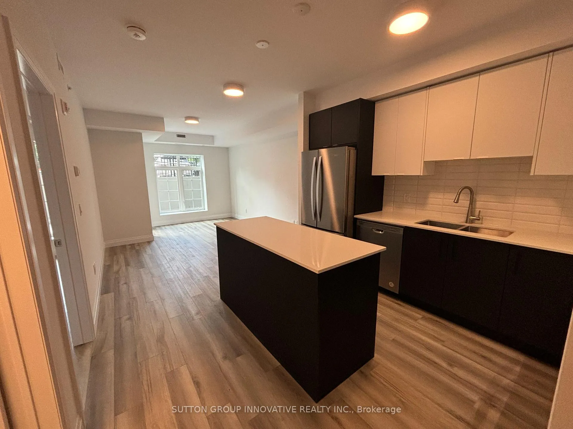 Photo 7 of 153 Wilson Street W, Hamilton, Ancaster — HOMEH