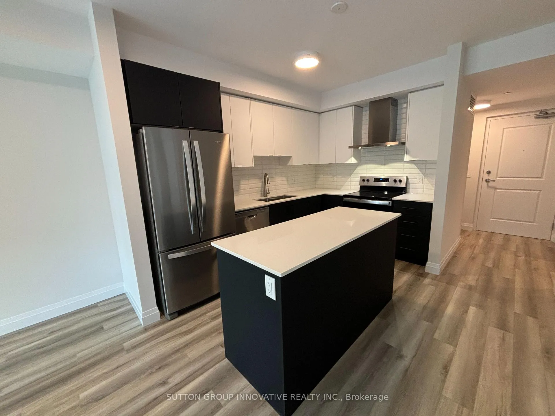 Photo 10 of 153 Wilson Street W, Hamilton, Ancaster — HOMEH