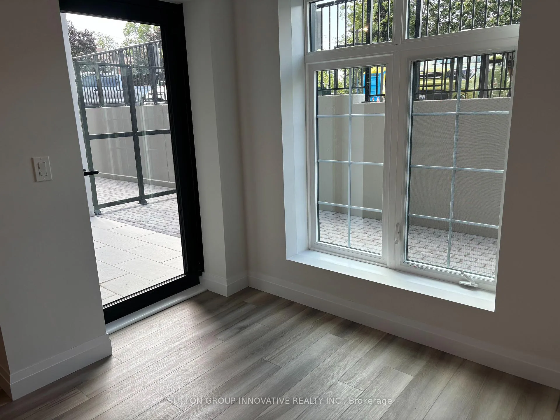 Photo 14 of 153 Wilson Street W, Hamilton, Ancaster — HOMEH