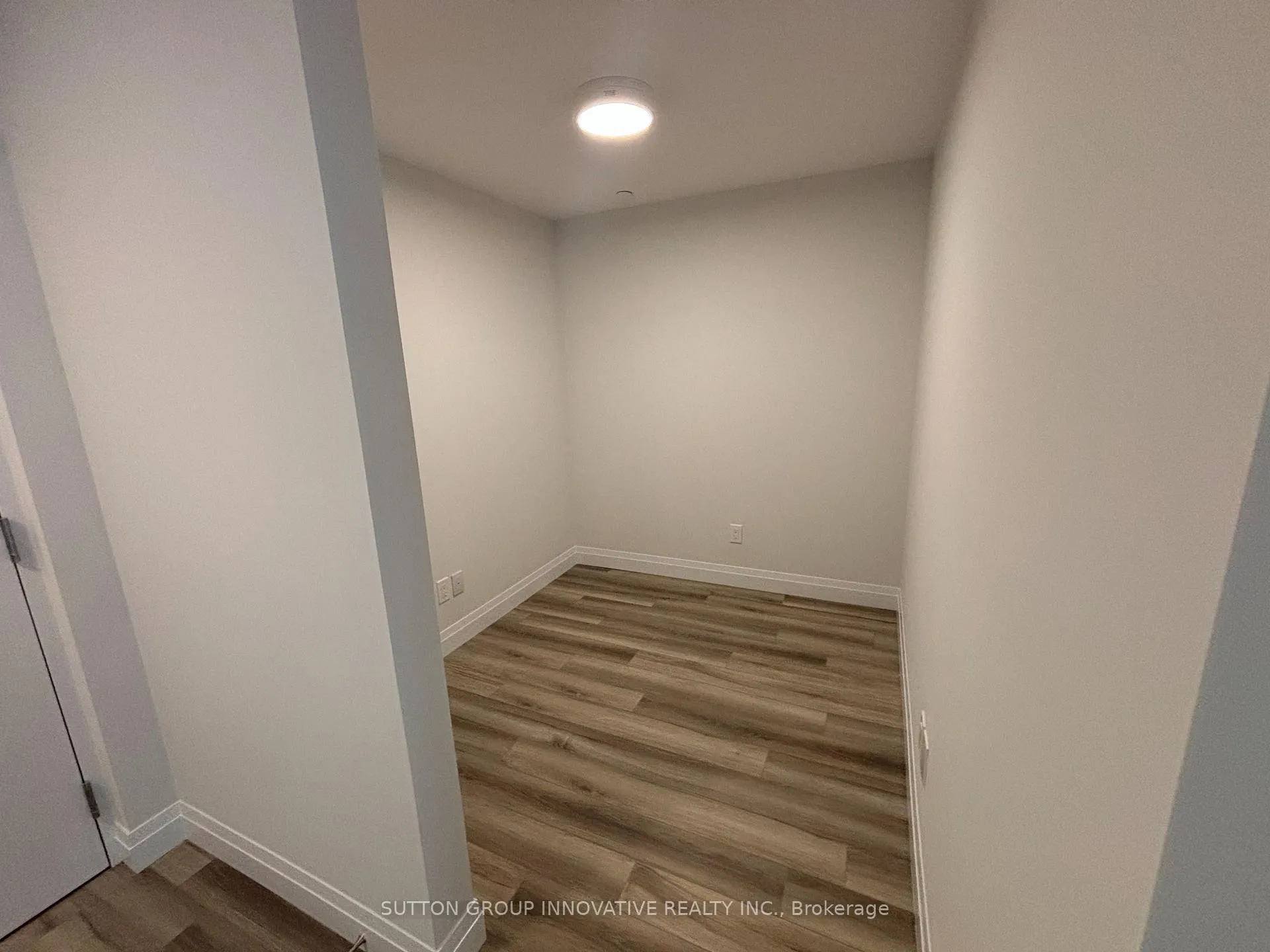 Photo 15 of 153 Wilson Street W, Hamilton, Ancaster — HOMEH