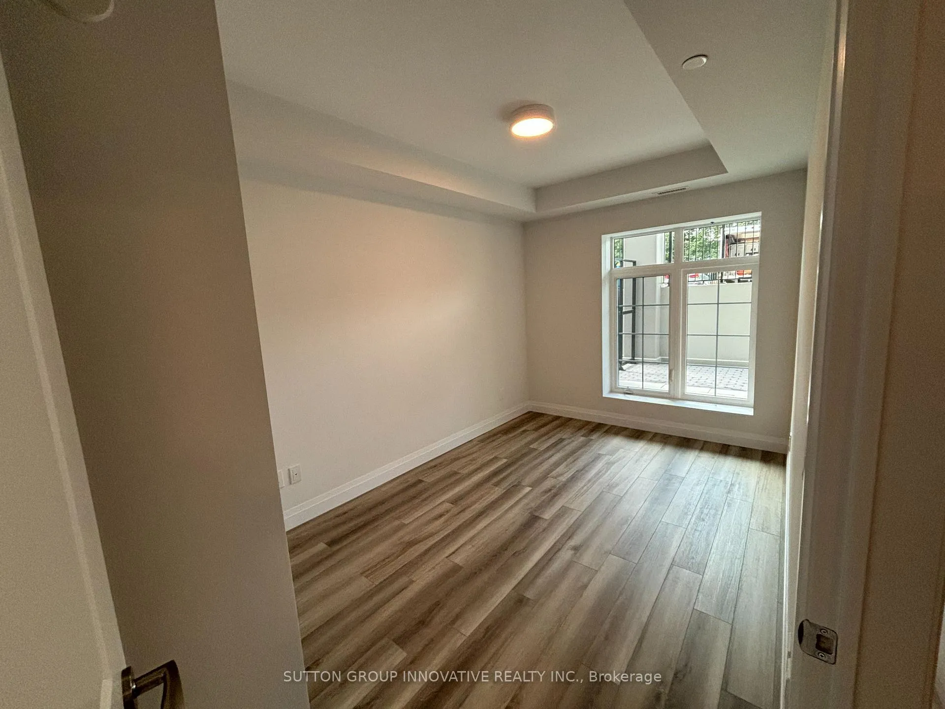 Photo 16 of 153 Wilson Street W, Hamilton, Ancaster — HOMEH