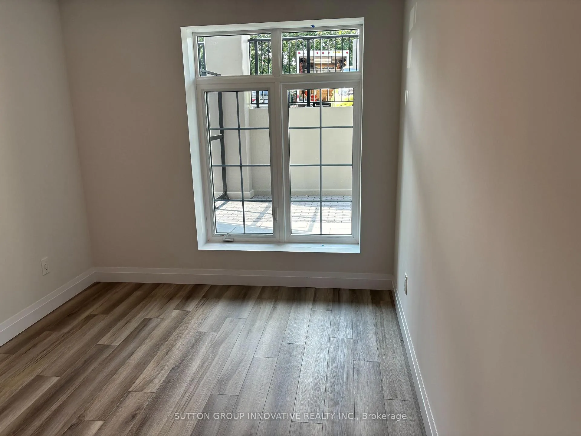 Photo 23 of 153 Wilson Street W, Hamilton, Ancaster — HOMEH