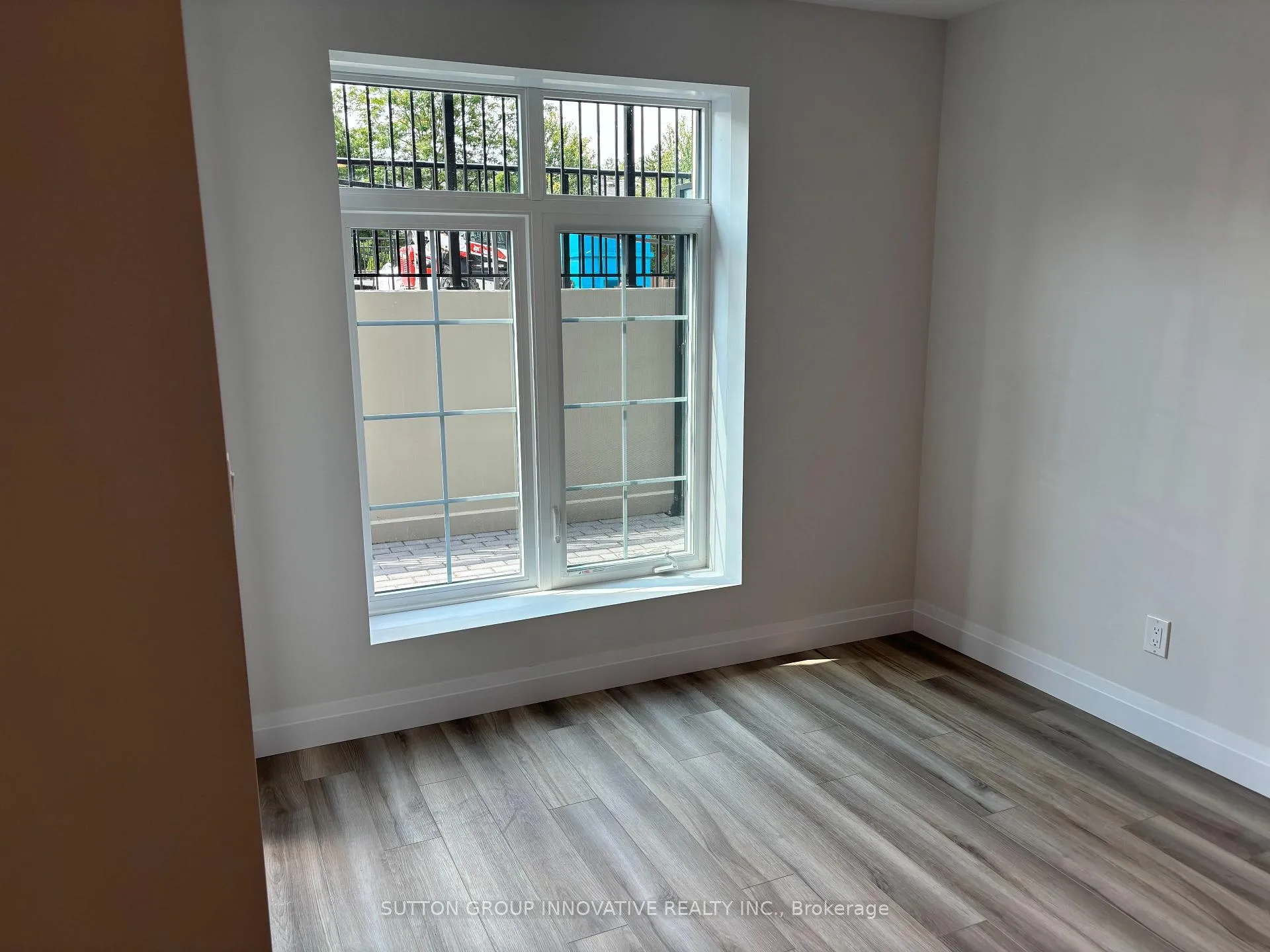 Photo 24 of 153 Wilson Street W, Hamilton, Ancaster — HOMEH
