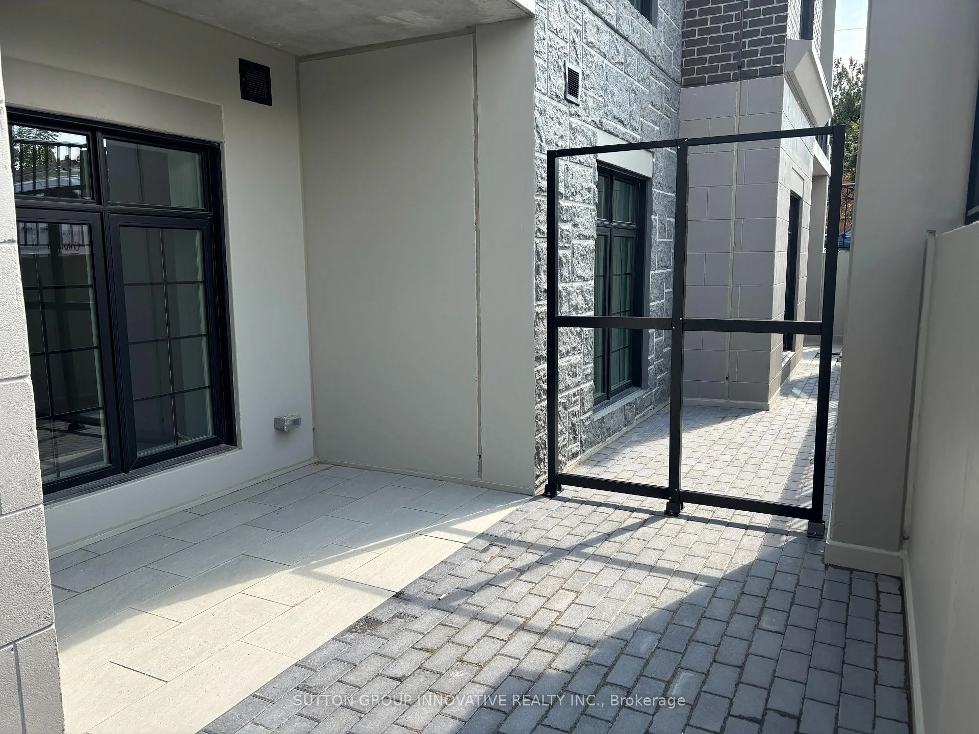 Photo 31 of 153 Wilson Street W, Hamilton, Ancaster — HOMEH