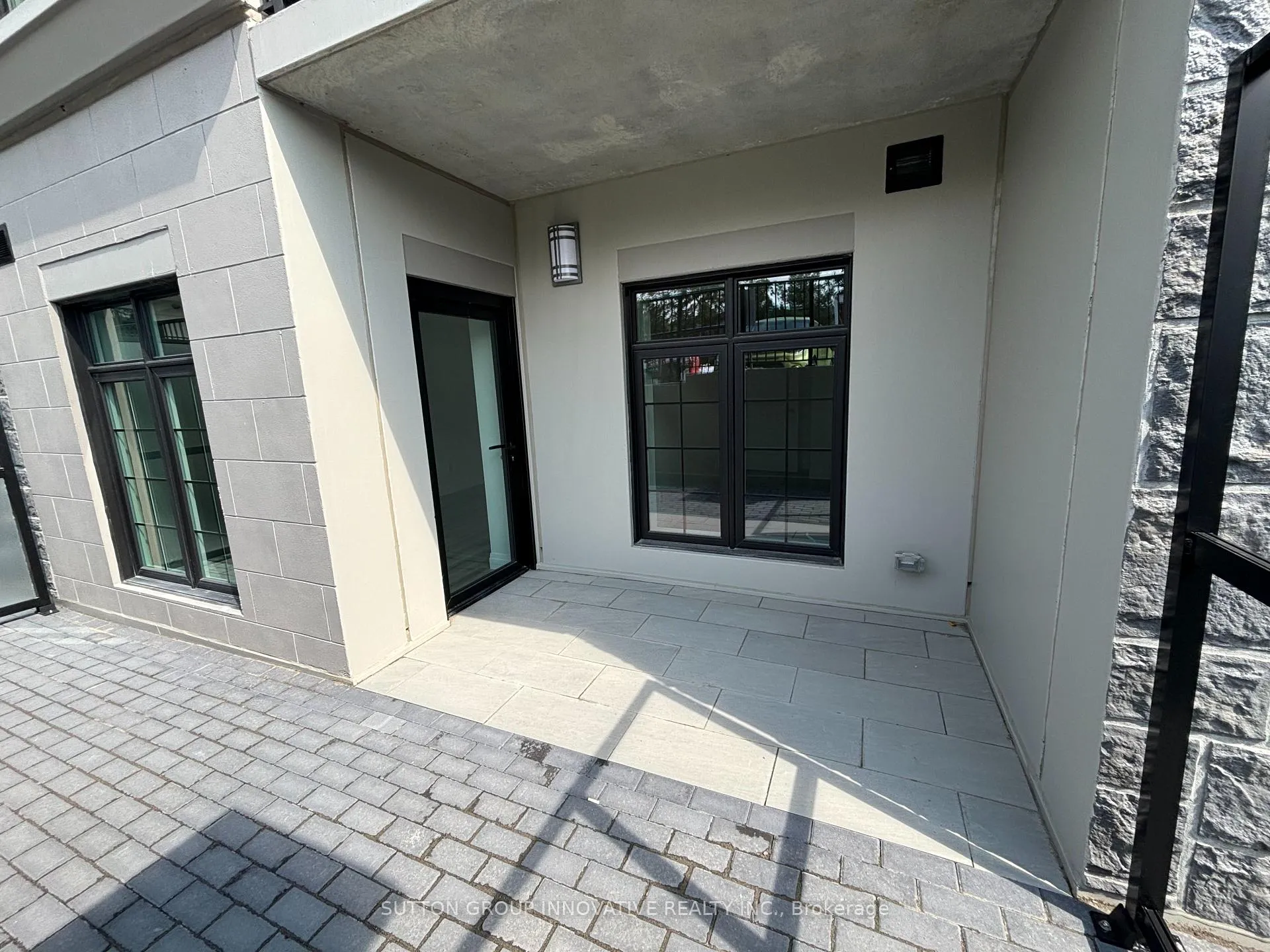 Photo 32 of 153 Wilson Street W, Hamilton, Ancaster — HOMEH