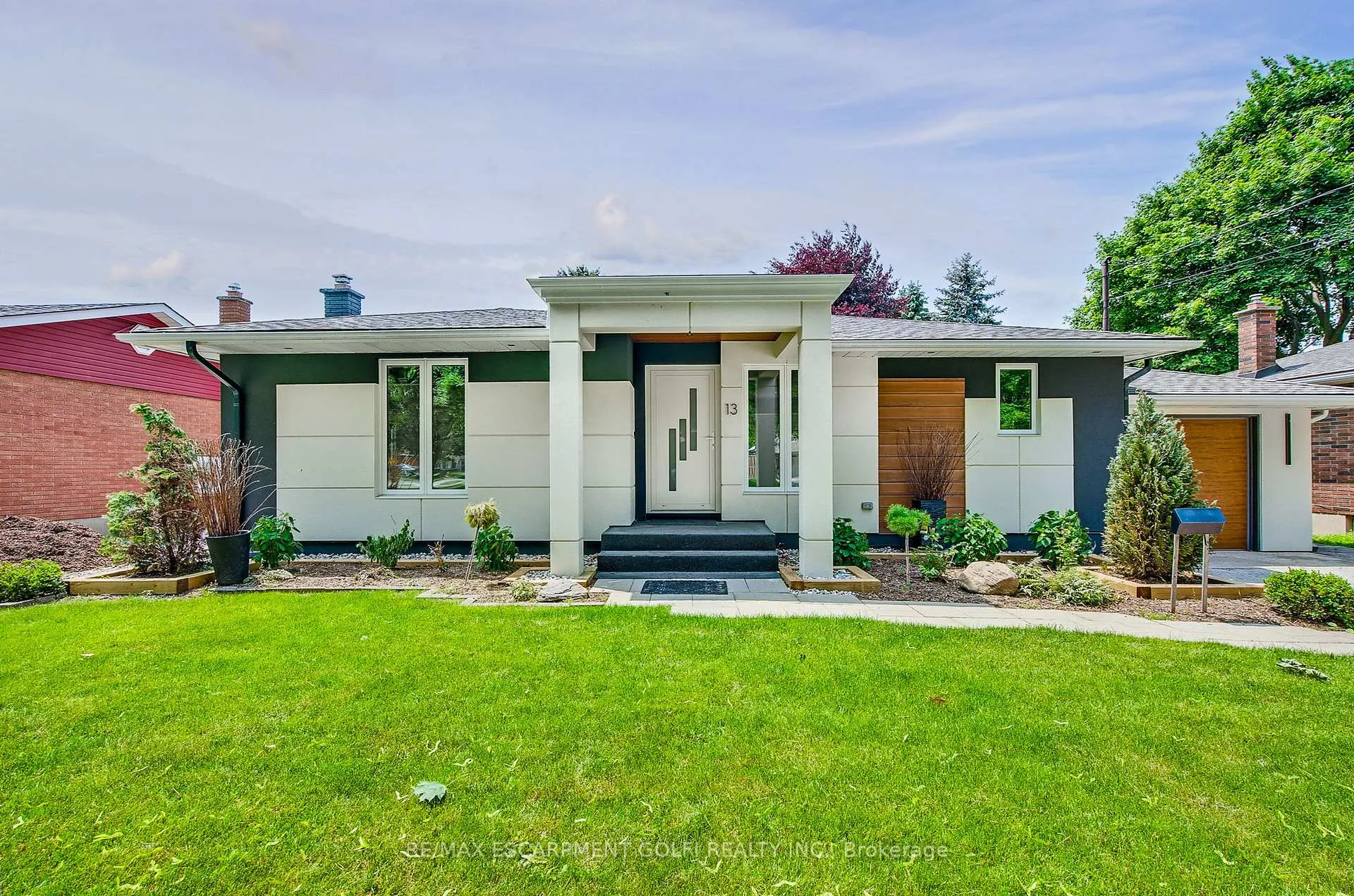 Photo 1 of 13 Bishops Road, St. Catharines, Vine/Linwell — HOMEH