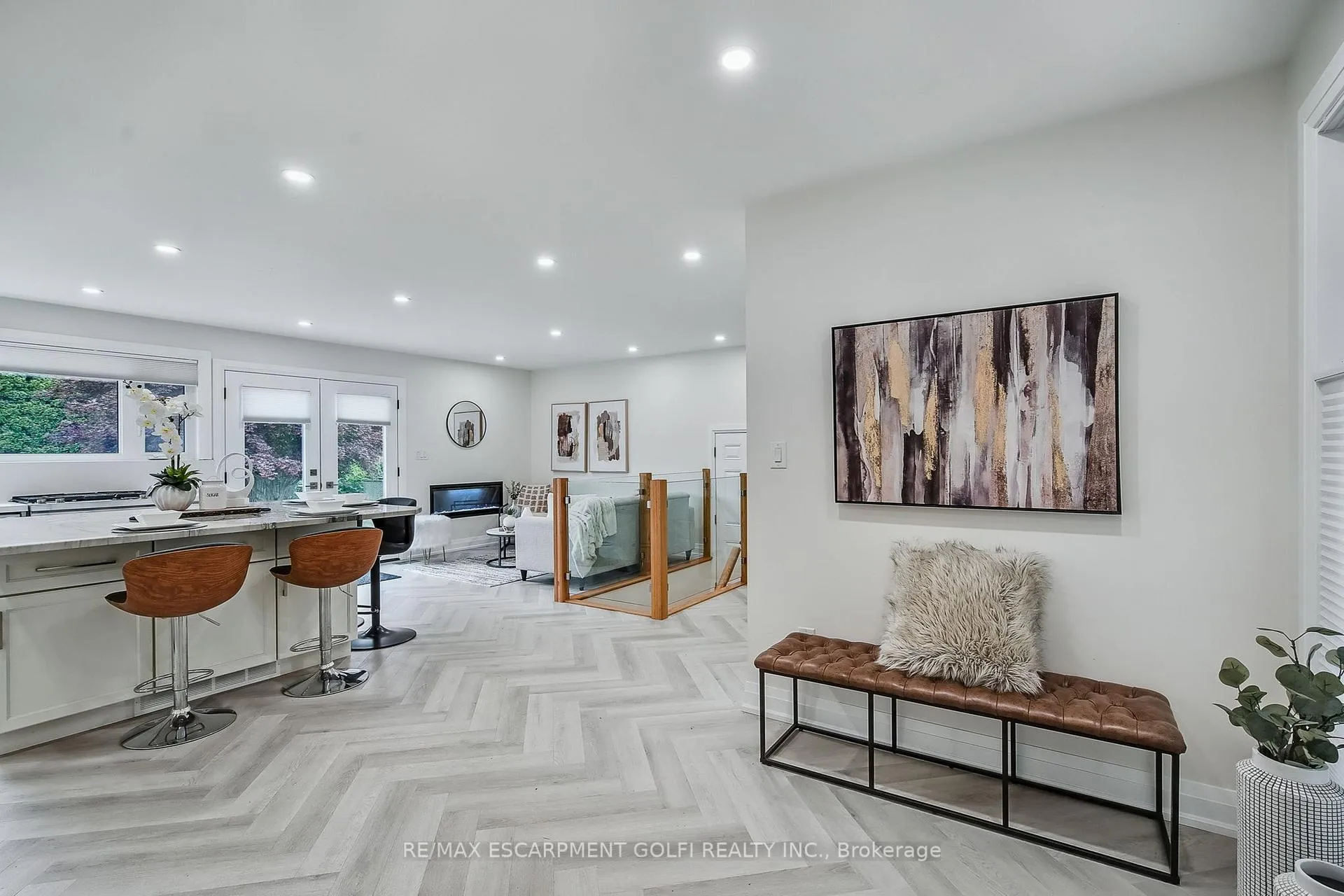 Photo 5 of 13 Bishops Road, St. Catharines, Vine/Linwell — HOMEH