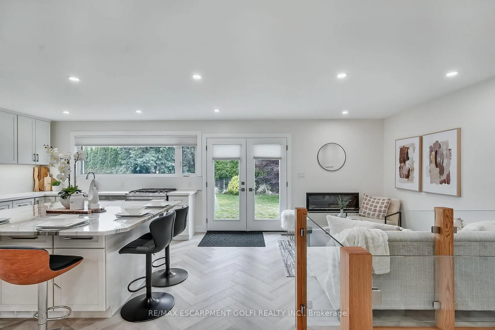 Photo 9 of 13 Bishops Road, St. Catharines, Vine/Linwell — HOMEH