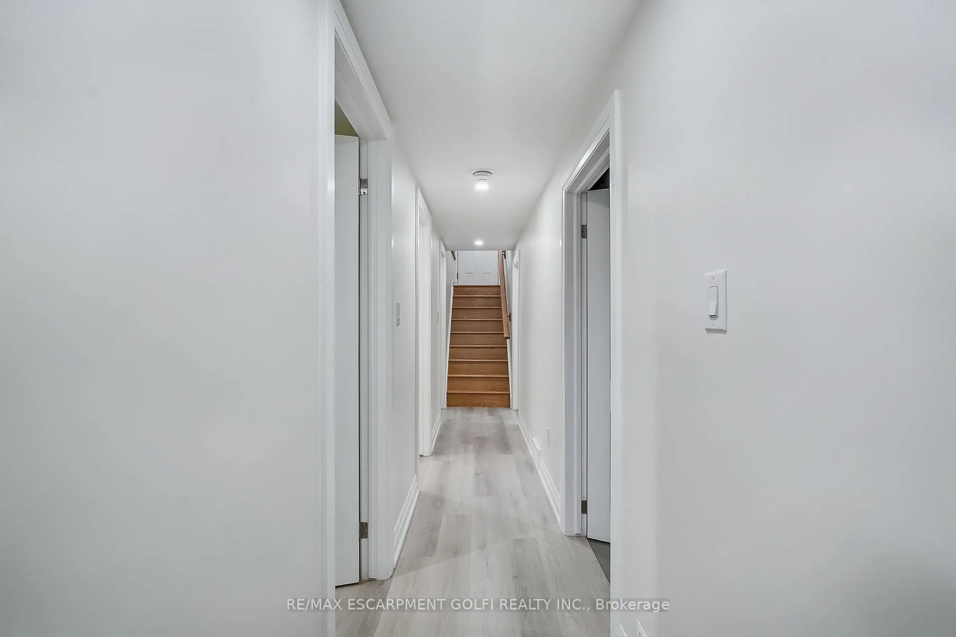 Photo 24 of 13 Bishops Road, St. Catharines, Vine/Linwell — HOMEH
