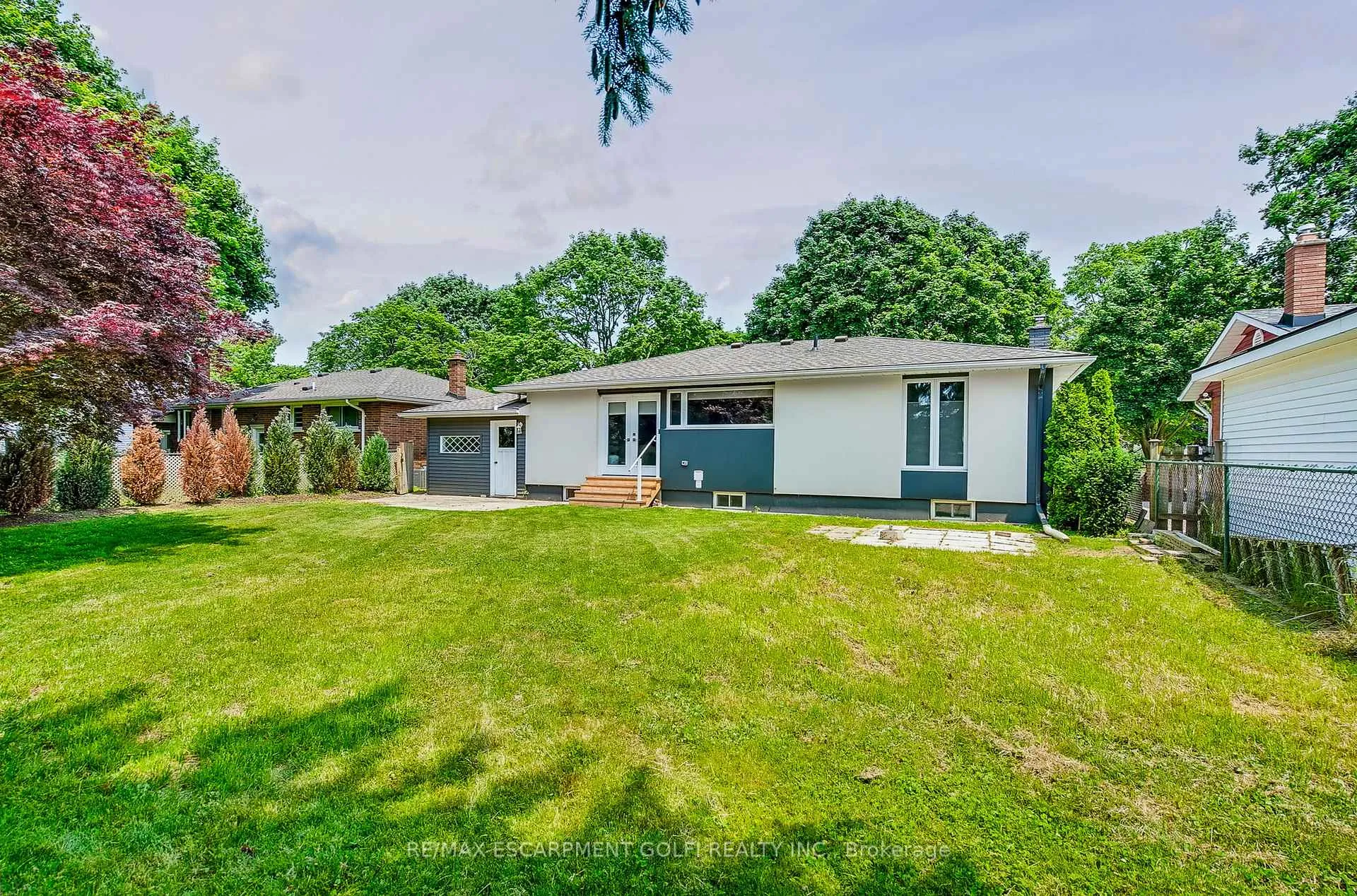 Photo 35 of 13 Bishops Road, St. Catharines, Vine/Linwell — HOMEH