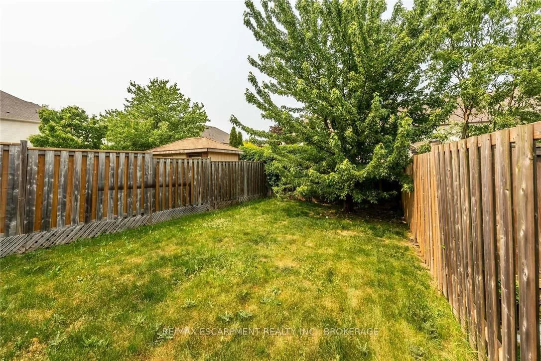 Photo 38 of 34 Elderberry Avenue, Grimsby, Grimsby West — HOMEH