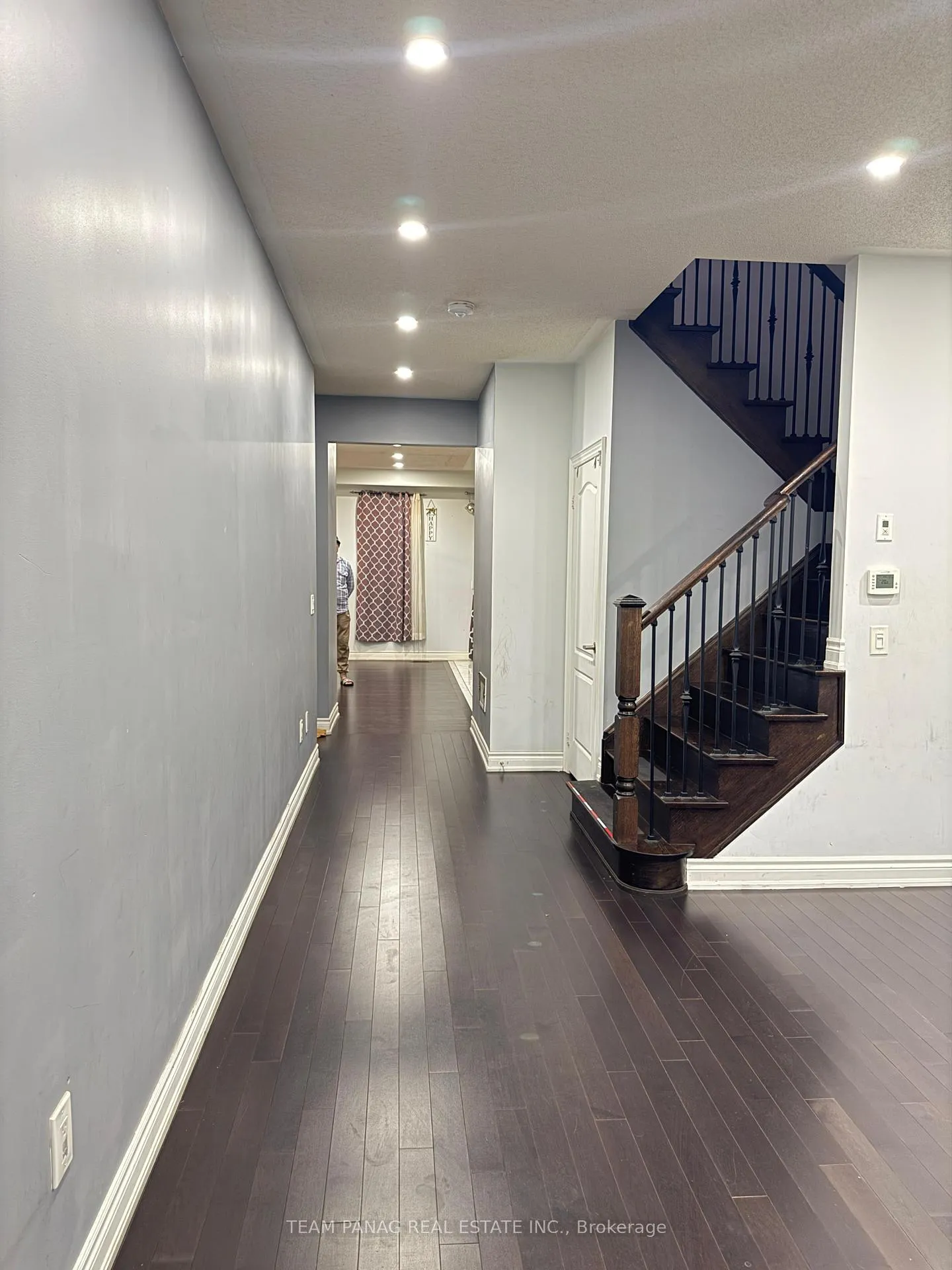Photo 7 of 9 Grove End Way, Brampton, Sandringham-Wellington North — HOMEH