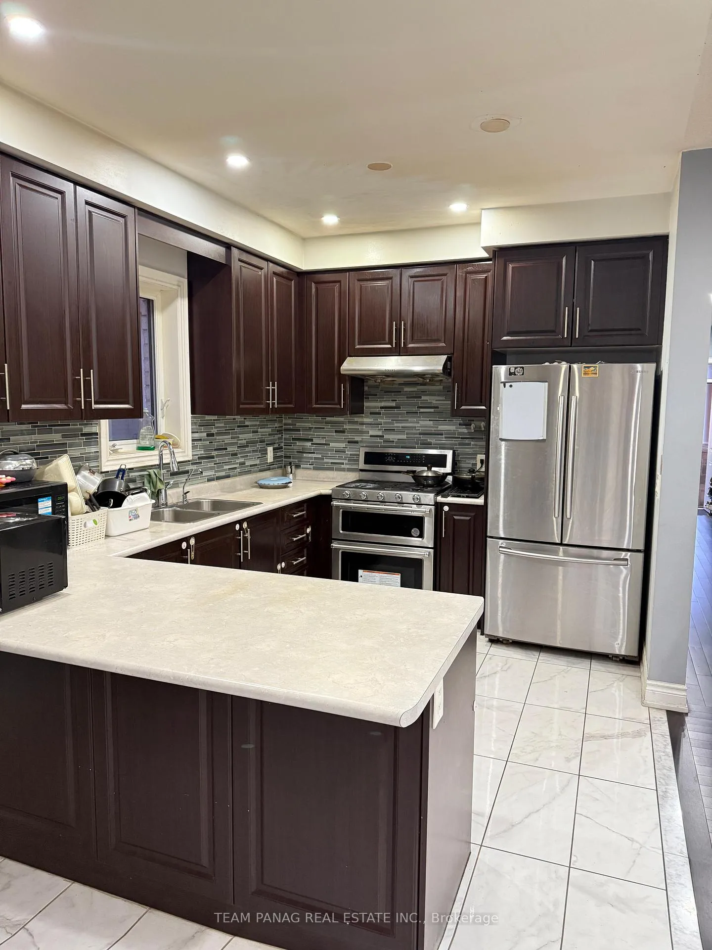 Photo 11 of 9 Grove End Way, Brampton, Sandringham-Wellington North — HOMEH
