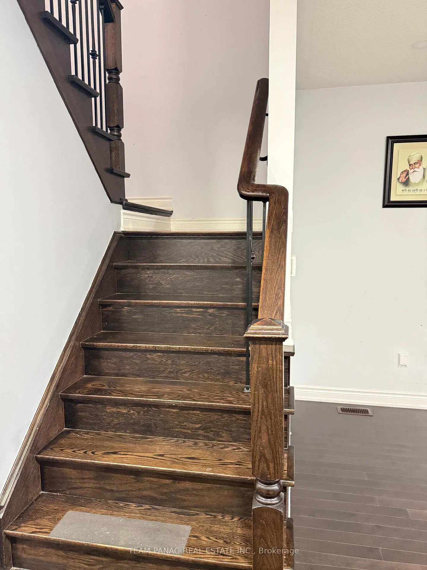 Photo 17 of 9 Grove End Way, Brampton, Sandringham-Wellington North — HOMEH