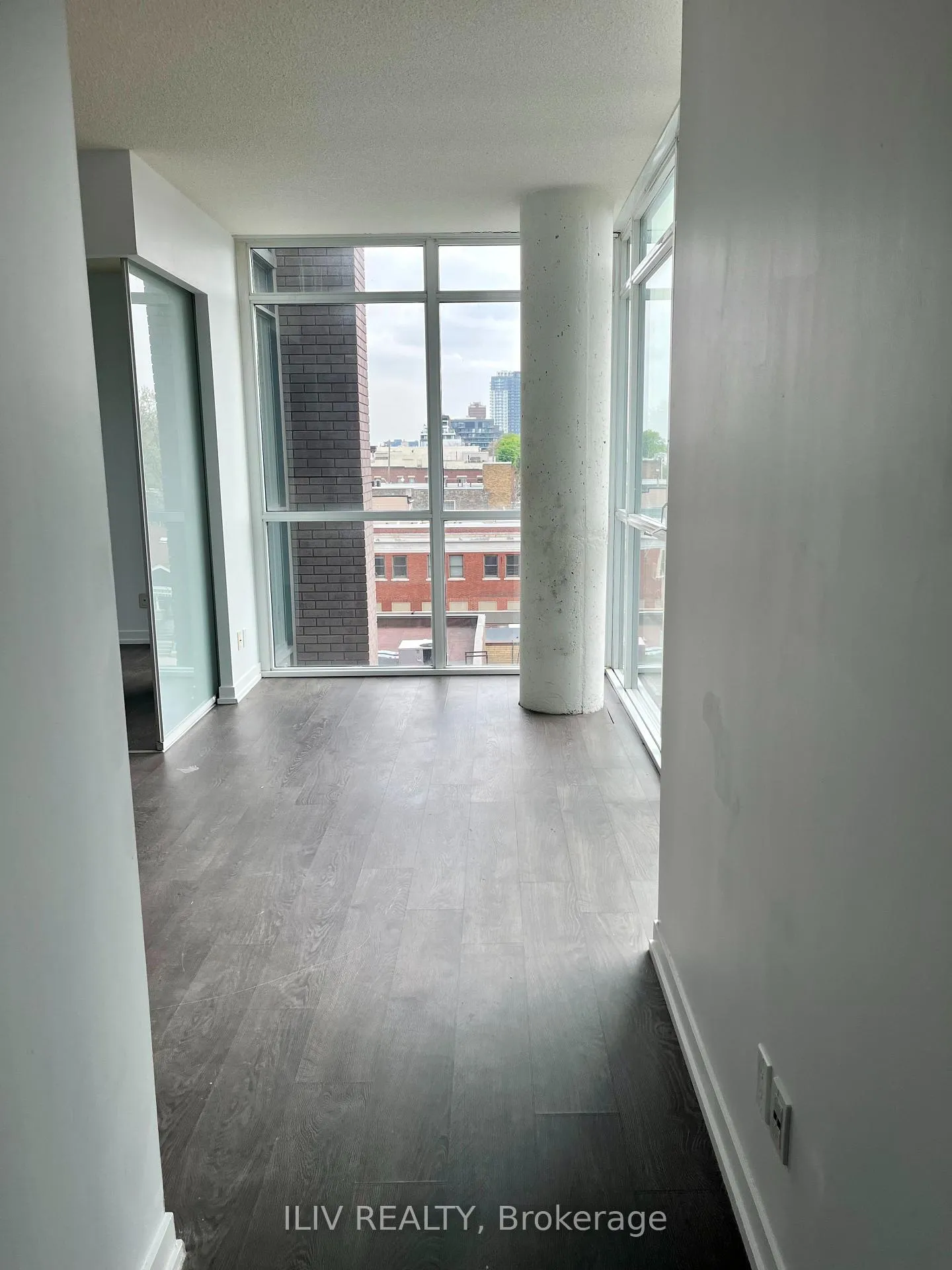 Photo 3 of Unit 508, 2055 Danforth Avenue, Toronto, Woodbine Corridor — HOMEH
