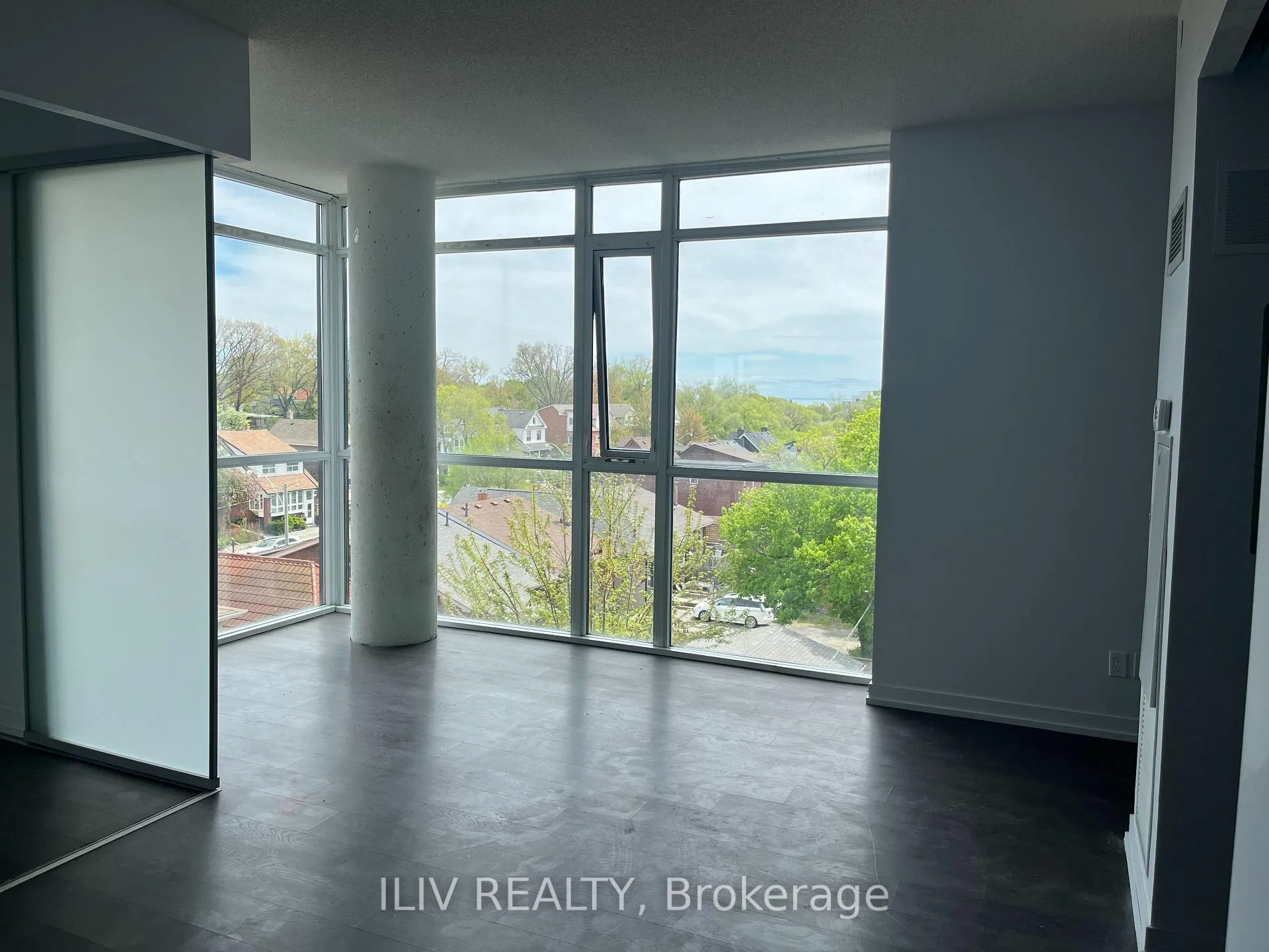 Photo 5 of Unit 508, 2055 Danforth Avenue, Toronto, Woodbine Corridor — HOMEH