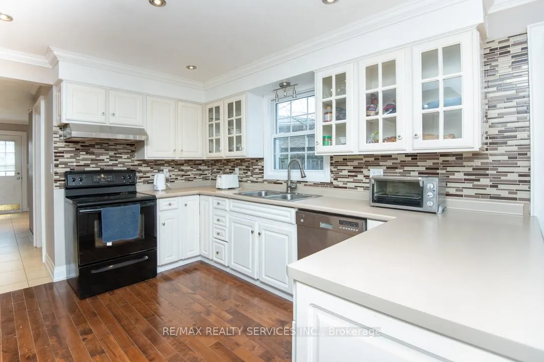 Photo 19 of 571 Sandra Crescent, Chatham-Kent, Wallaceburg — HOMEH