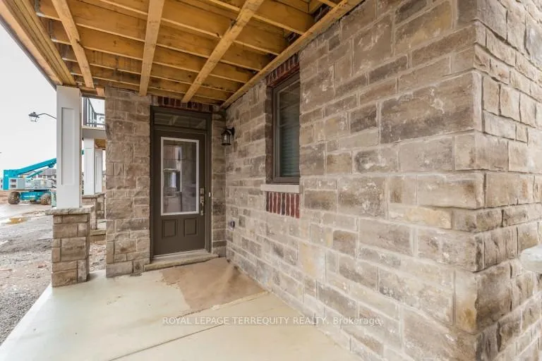 Photo 4 of 7 Egleston Lane, Hamilton, Ancaster — HOMEH