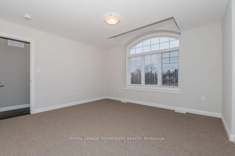 Photo 31 of 7 Egleston Lane, Hamilton, Ancaster — HOMEH