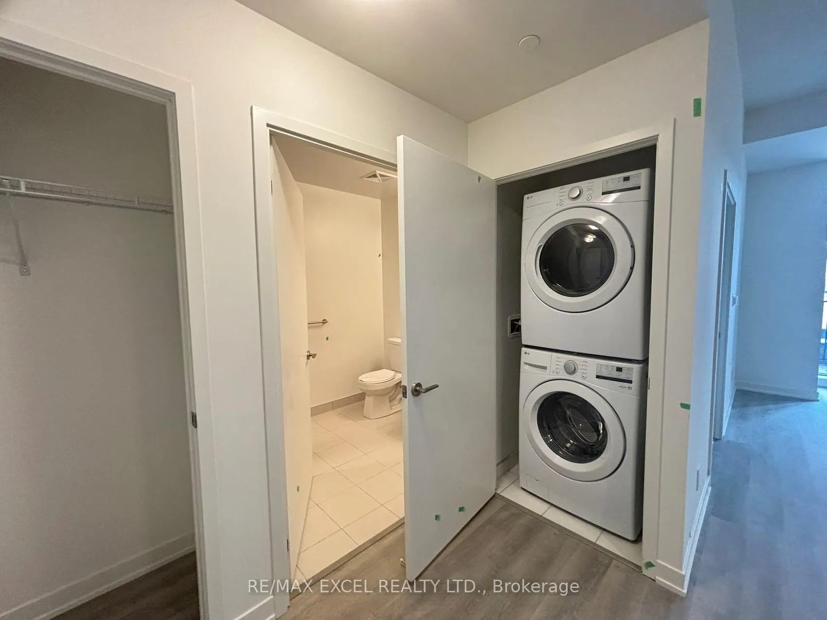 Photo 4 of Unit B1013, 292 Verdale Crossing, Markham, Unionville — HOMEH