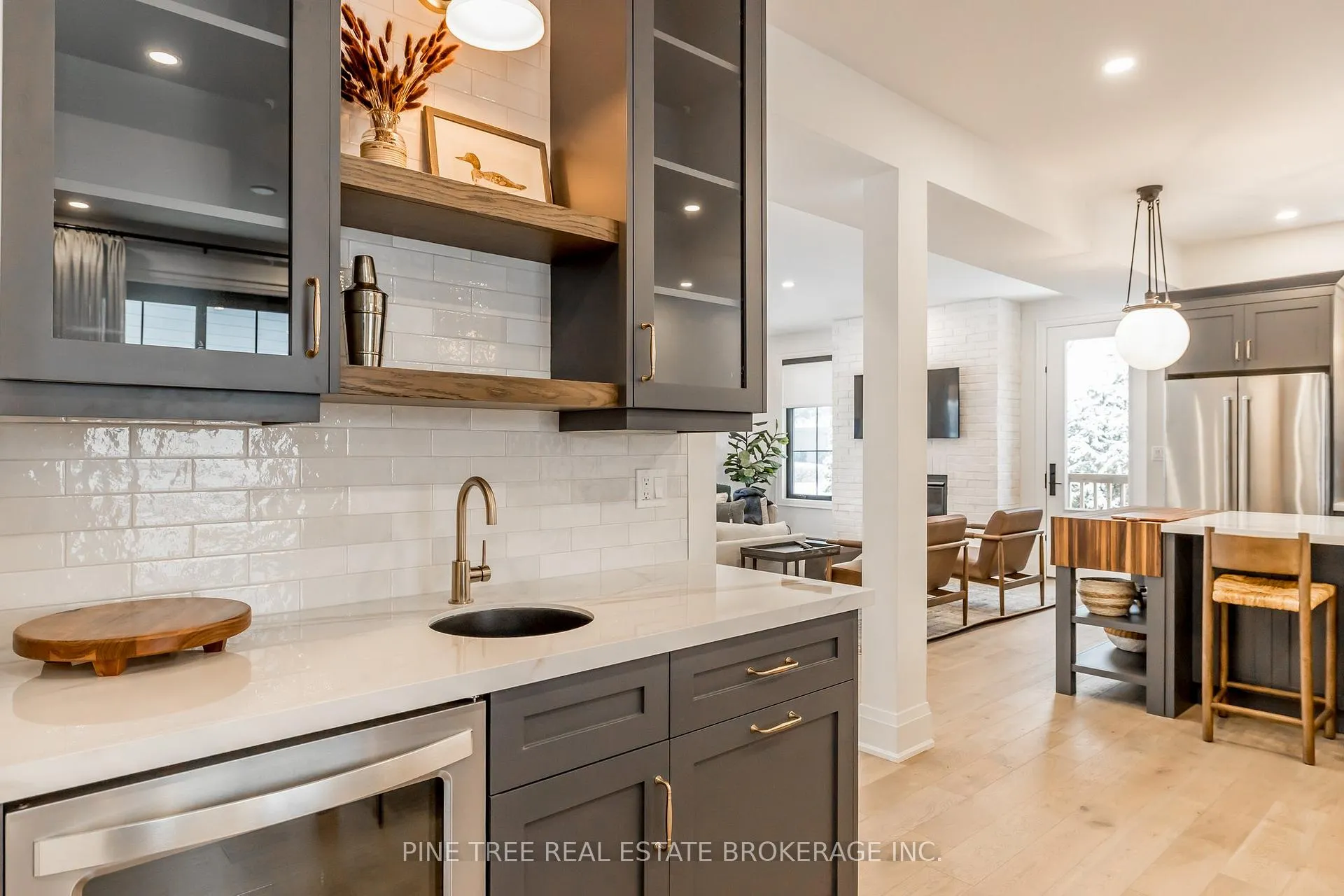 Photo 14 of 271 Codrington Street, Barrie, Codrington — HOMEH